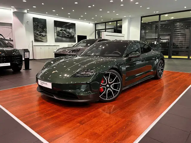 Porsche Taycan 4S