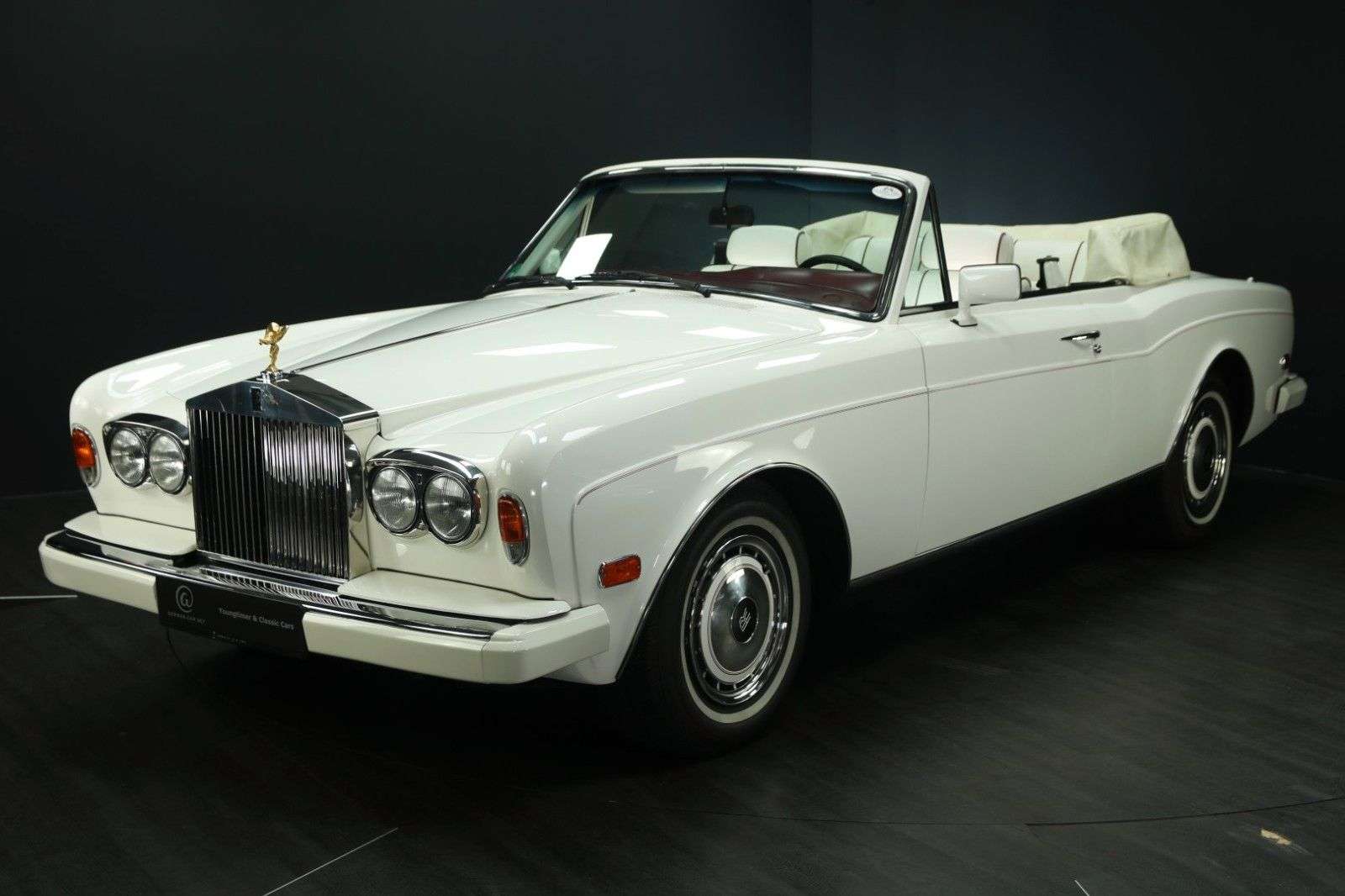 Second hand Rolls Royce Corniche 6.8