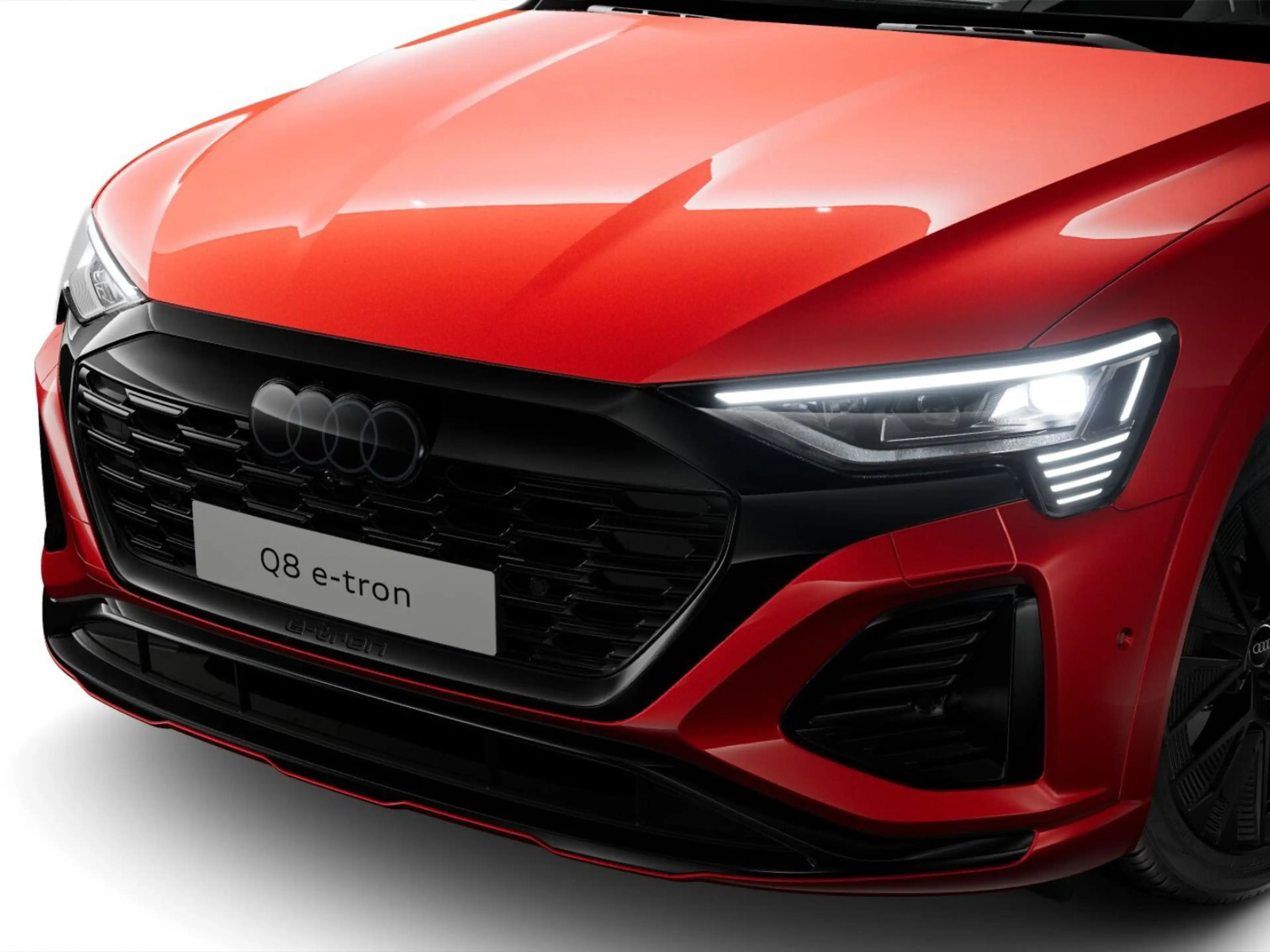 Audi Q8 e-tron S line 55 quattro PANO*AHK*360°*B&O — photo 8