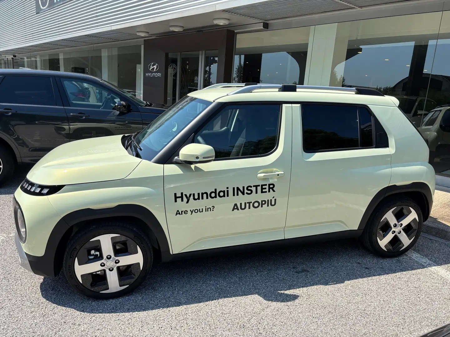 Hyundai Inster Inster 49kWh XClass KM ZERO Giallo - 2