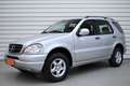 Mercedes-Benz ML 320 ML320+Automatik+SHZ+Tempomat+Nur 70.600KM Срібний - thumbnail 3