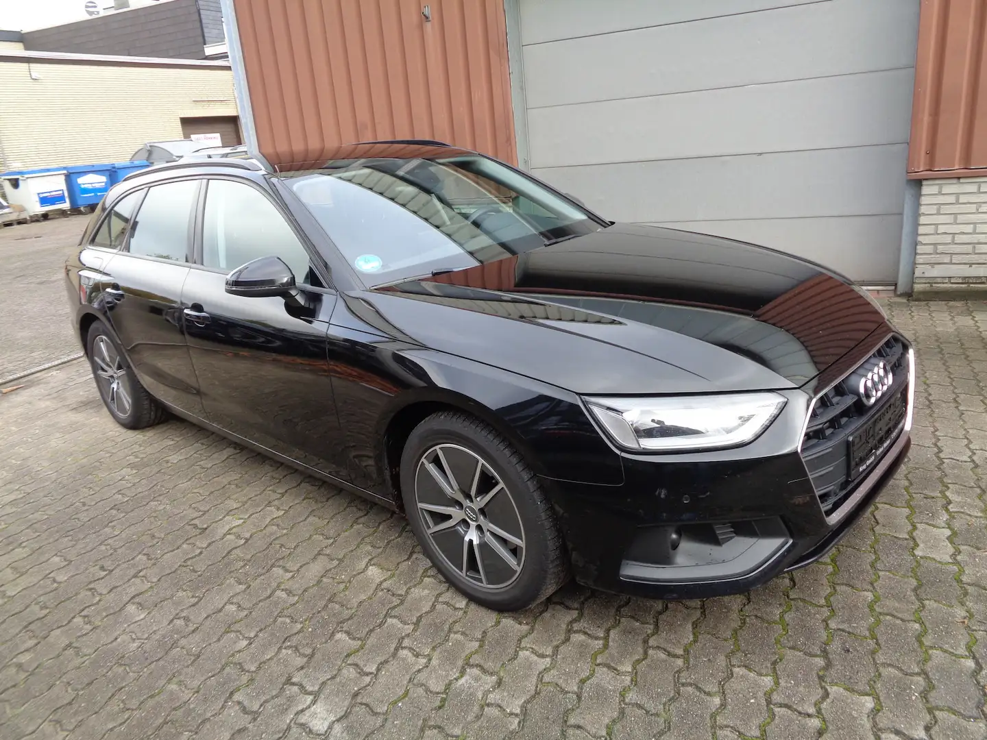 Audi A4 35 2.0 TDI, DSG, Navi, PDC, schw.AHK Schwarz - 1