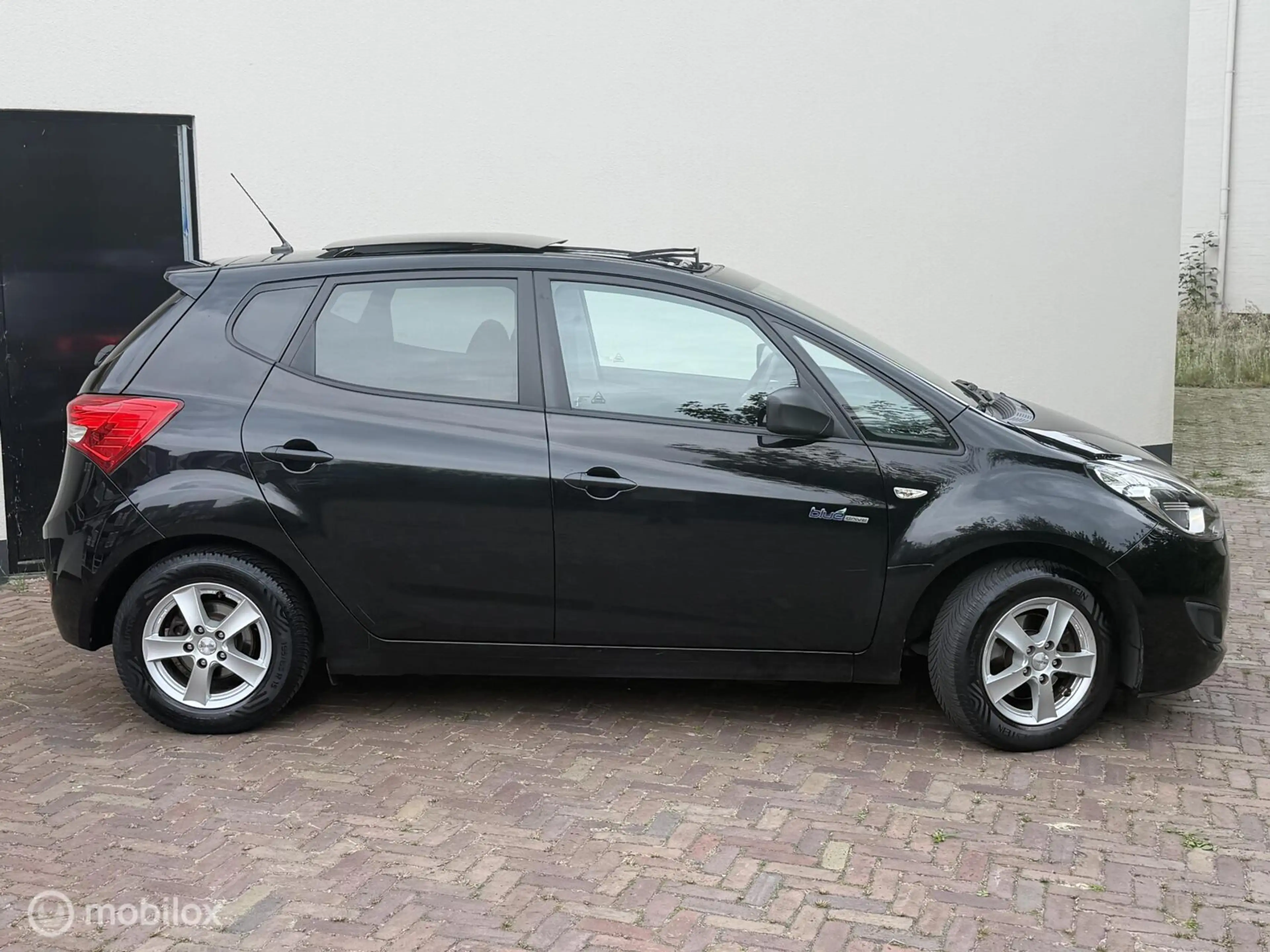 Hyundai iX20 1.4i | clima | pano |trekhaak | nette auto ! — photo 4