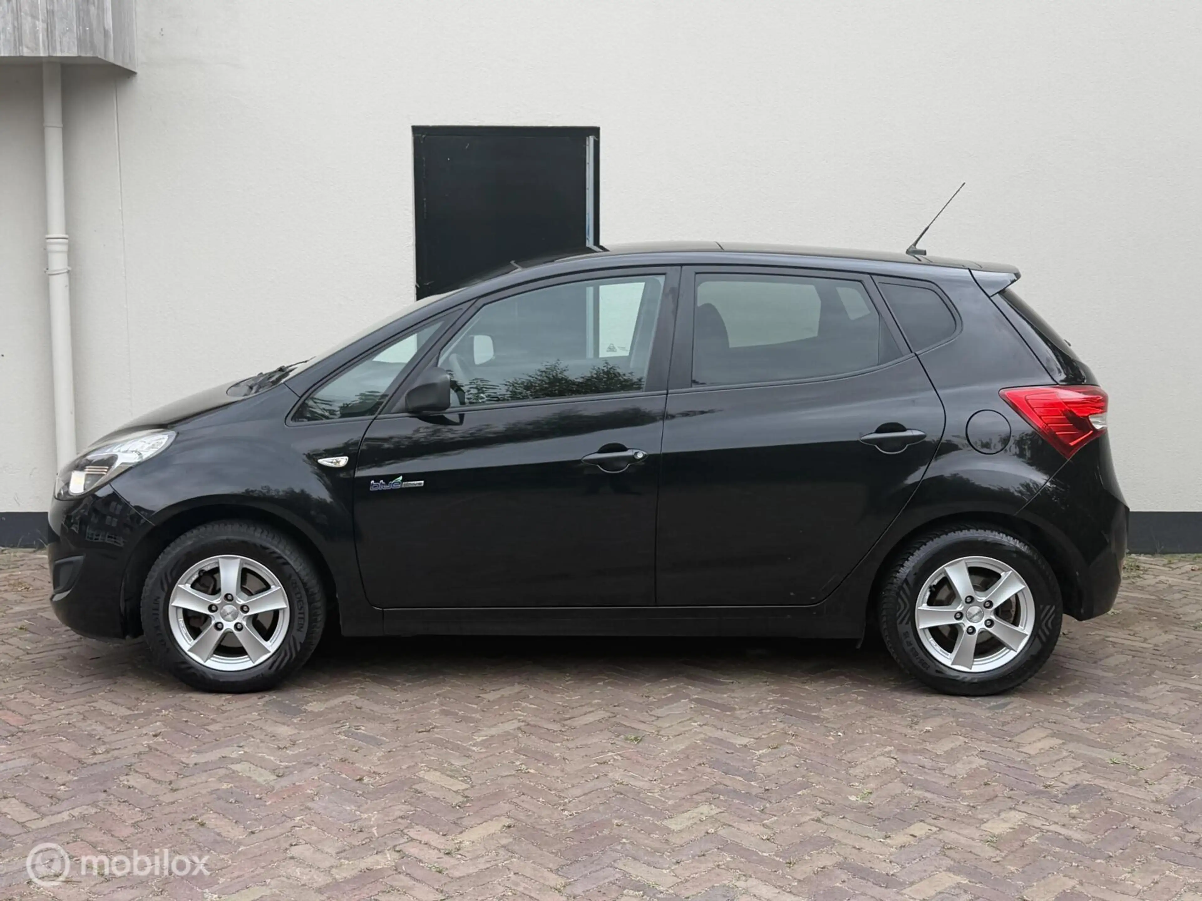Hyundai iX20 1.4i | clima | pano |trekhaak | nette auto ! — photo 8