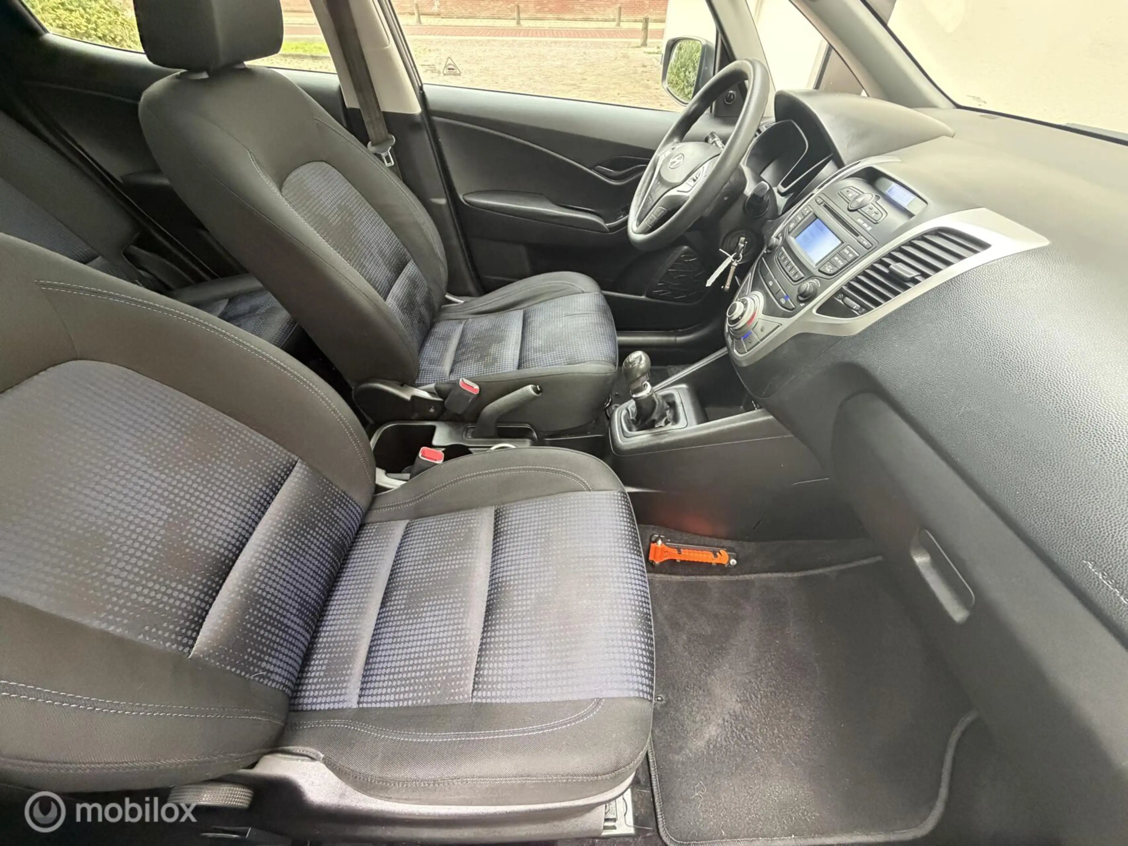 Hyundai iX20 1.4i | clima | pano |trekhaak | nette auto ! — photo 14
