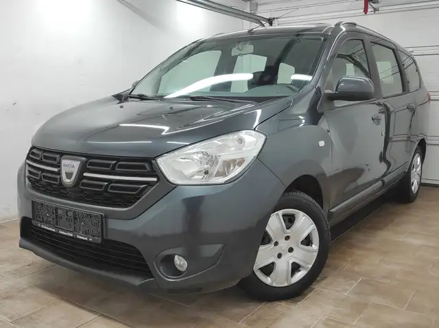 Dacia Lodgy 1.2 EURO-6 KLIMA NAVI 7-SITZER PDC SHZ ESP TEMP BC USB COMFORT