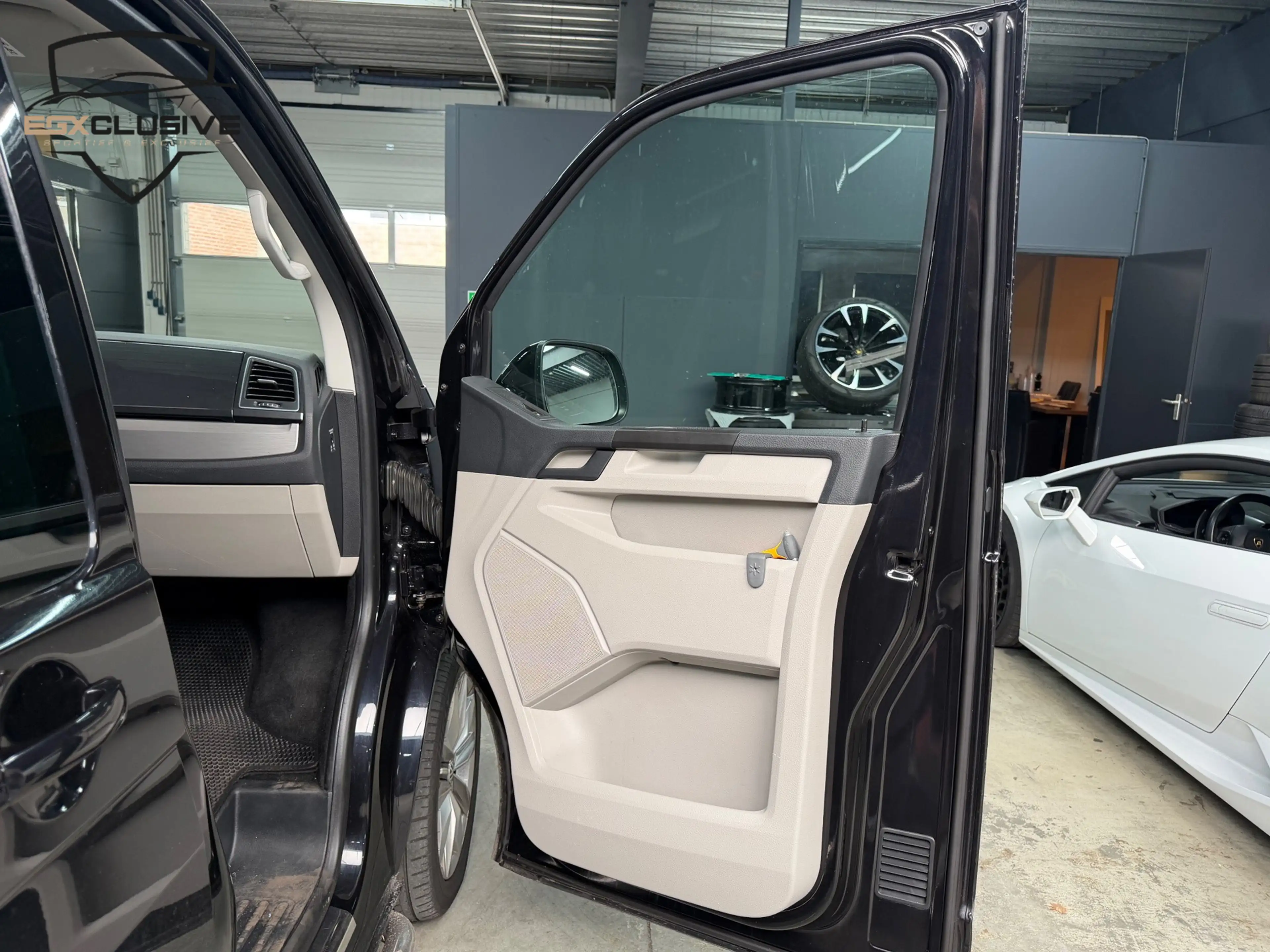 Volkswagen Transporter 2.0 TDI L2H1 DC PANO|SOFTCLOSE|ACC|TTR Edition| — photo 30