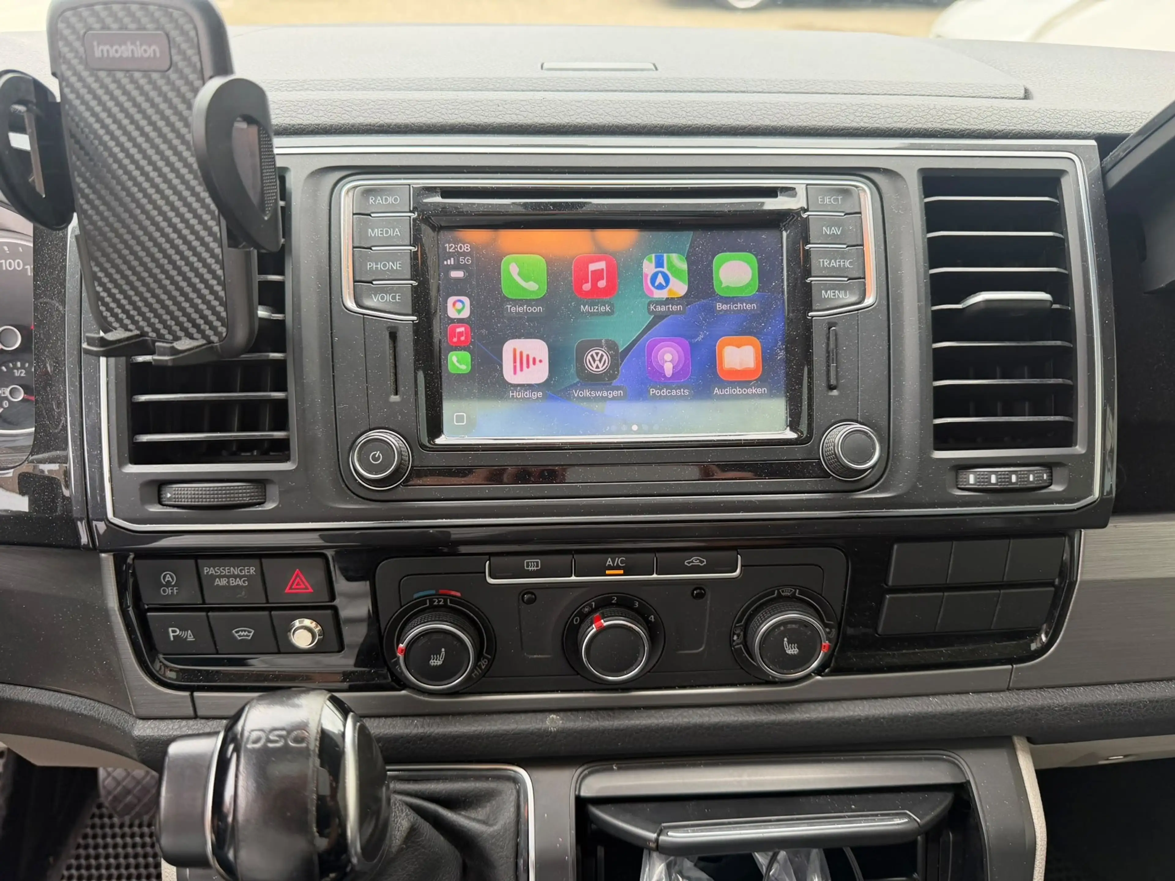 Volkswagen Transporter 2.0 TDI L2H1 DC PANO|SOFTCLOSE|ACC|TTR Edition| — photo 39