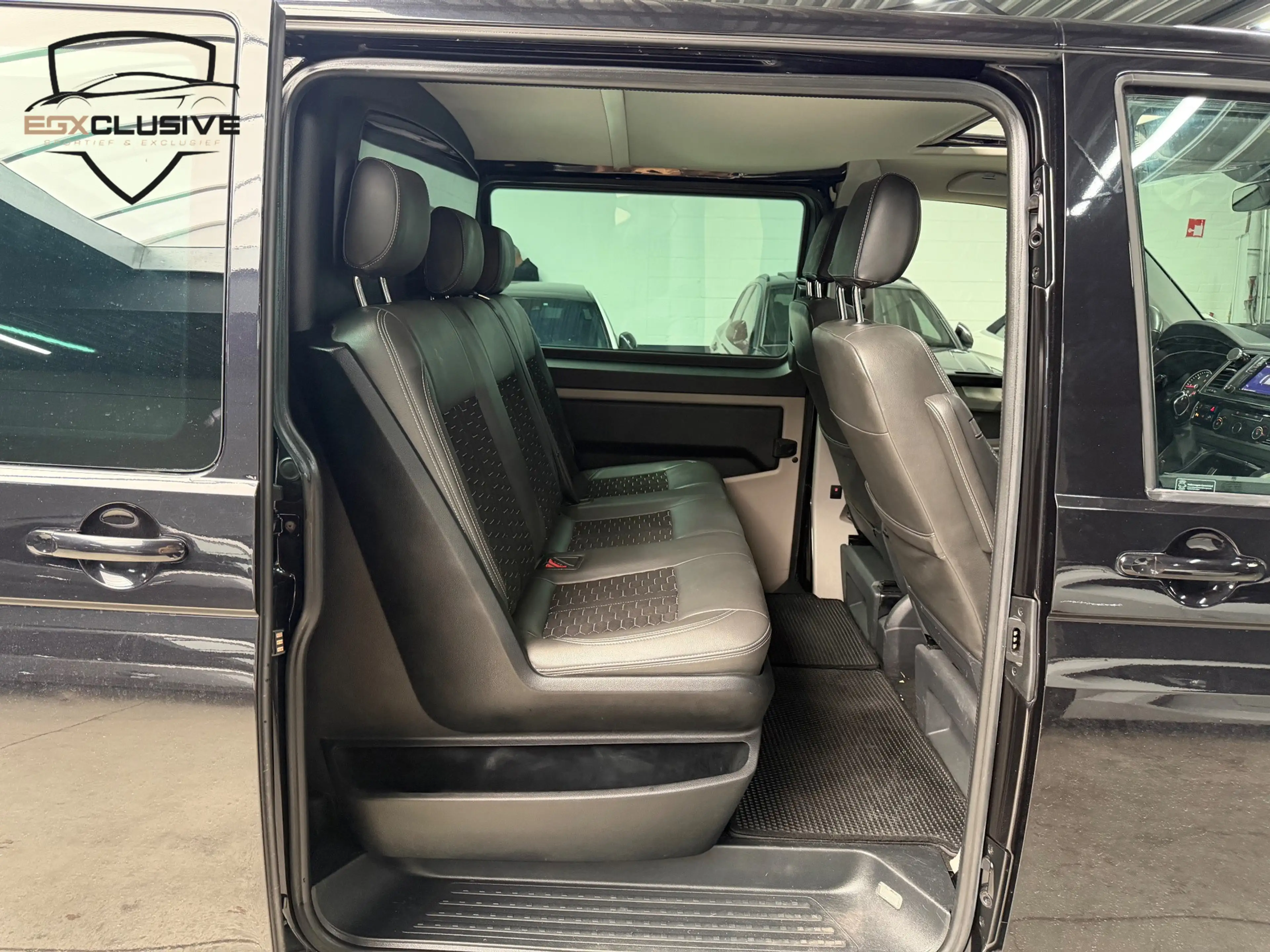 Volkswagen Transporter 2.0 TDI L2H1 DC PANO|SOFTCLOSE|ACC|TTR Edition| — photo 25