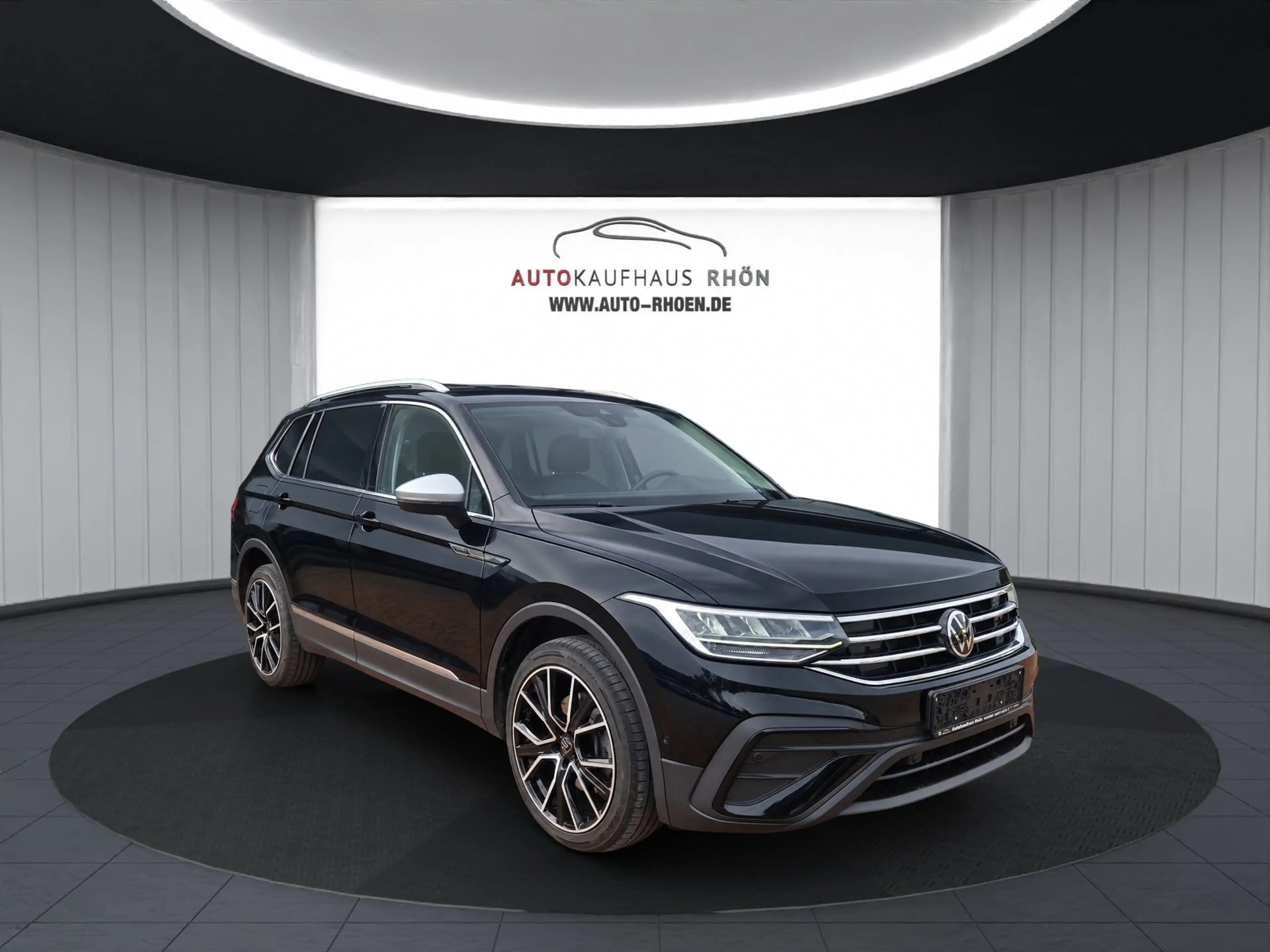 Volkswagen Tiguan Allspace Tiguan Allspace 2.0 TDI Life 4Motion 7-Sitzer*A... — photo 4
