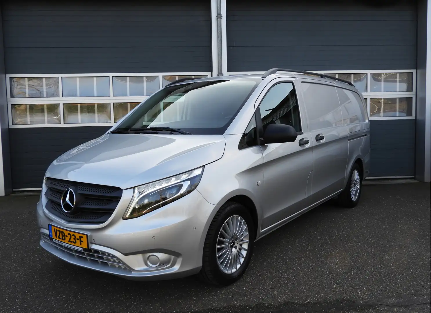 Mercedes-Benz Vito 119 CDI Lang AUT | LED | 2X SCHUIFDEUR | INRICHTIN Zilver - 1