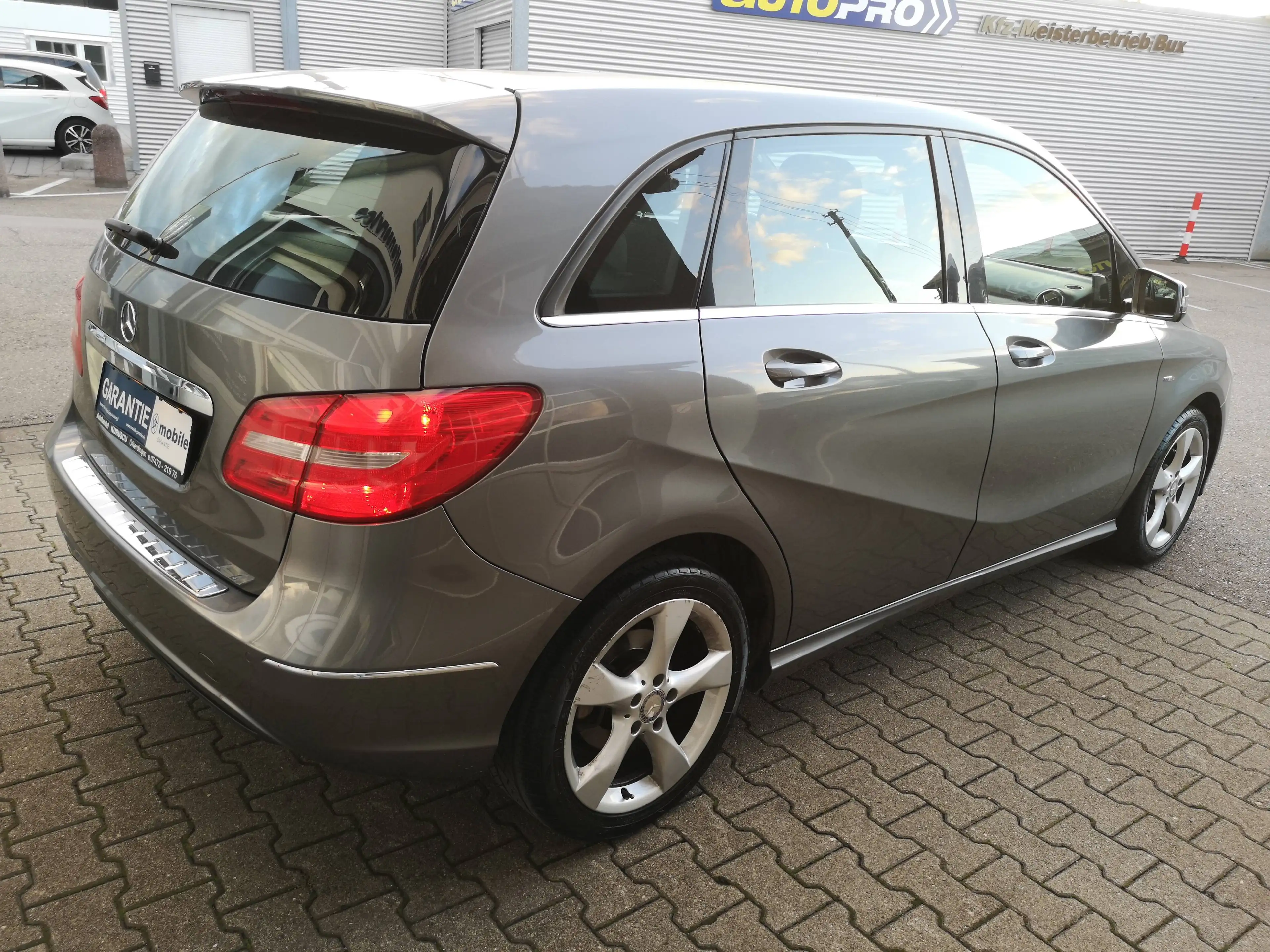Mercedes-Benz B 200 B 200 BlueEfficiency NAVI LEDER AUTOMATIK ALU 17" — photo 5