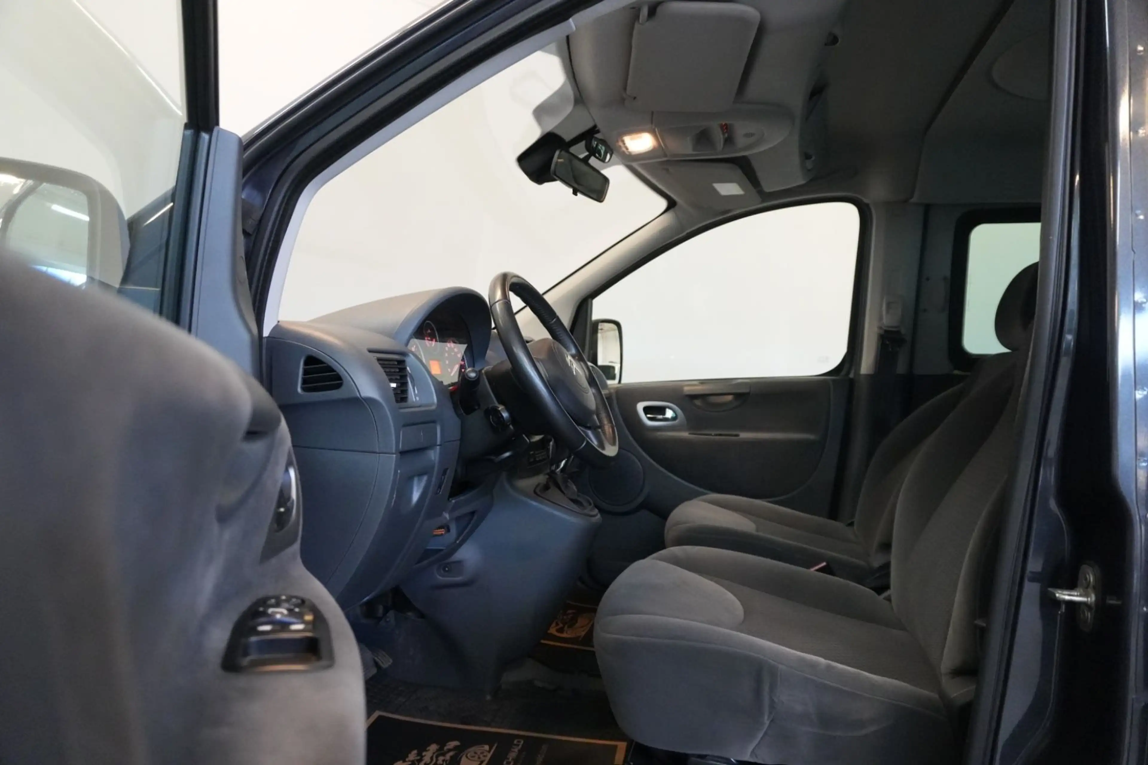 Citroen Jumpy 2.0 HDi 165 8-Sitz StdHzg AHK — photo 11