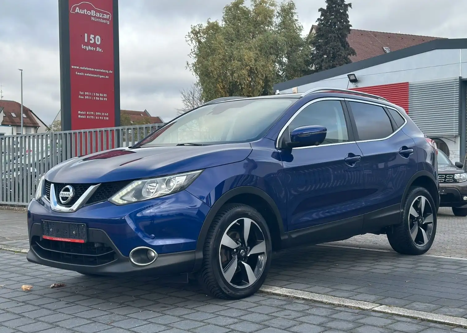Nissan Qashqai 4x4 / Panorama / 360° Kamera Blu/Azzurro - 1
