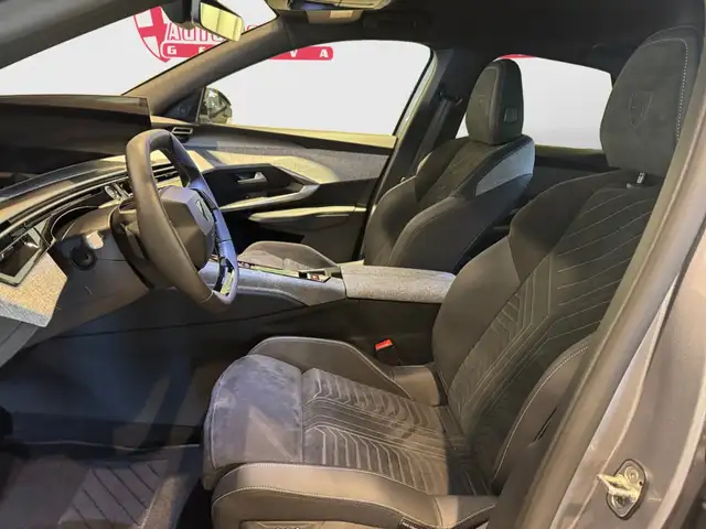 Peugeot 3008 view 6