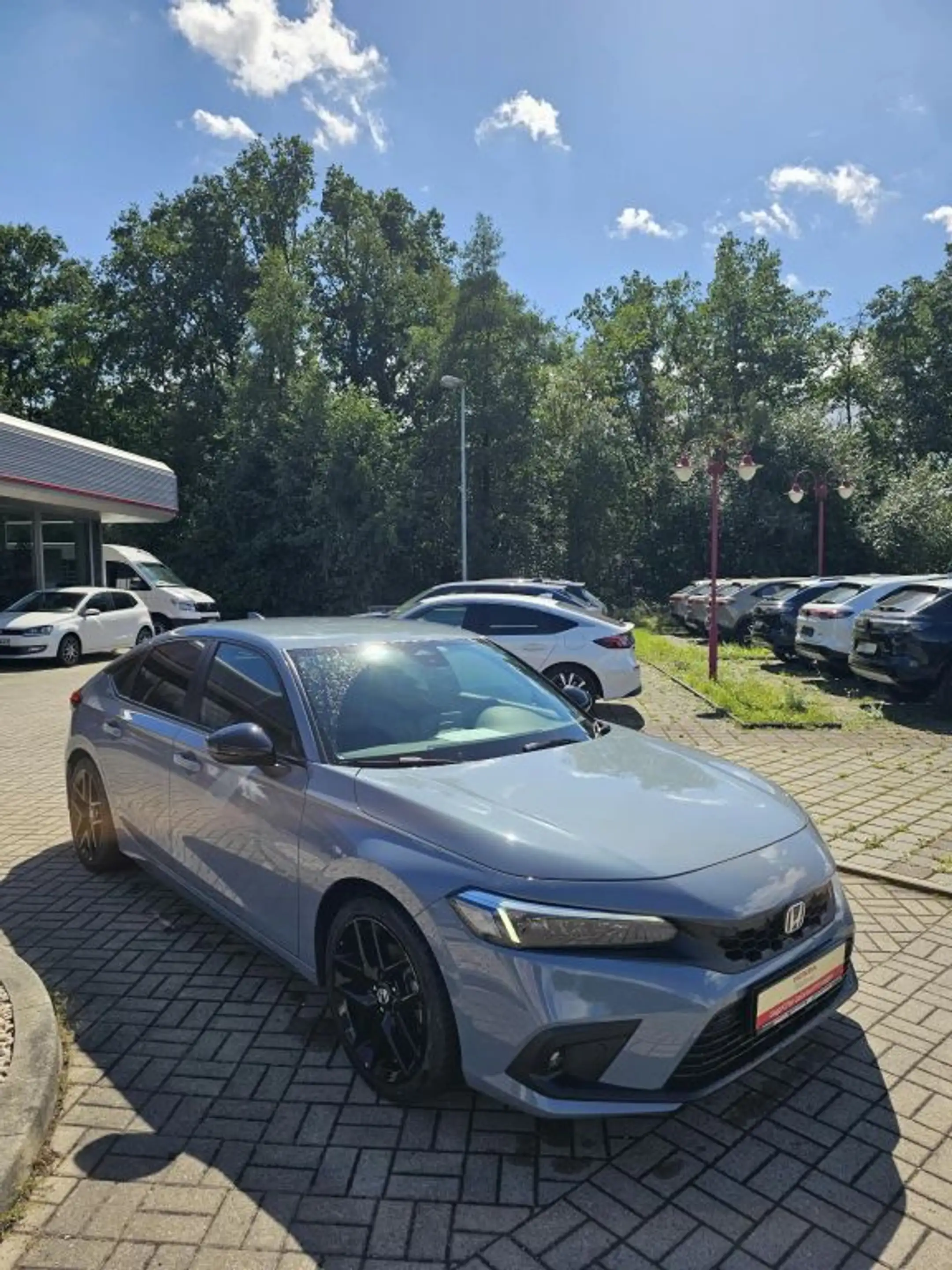 Honda Civic e:HEV 2.0 i-MMD Hybrid Sport — photo 3