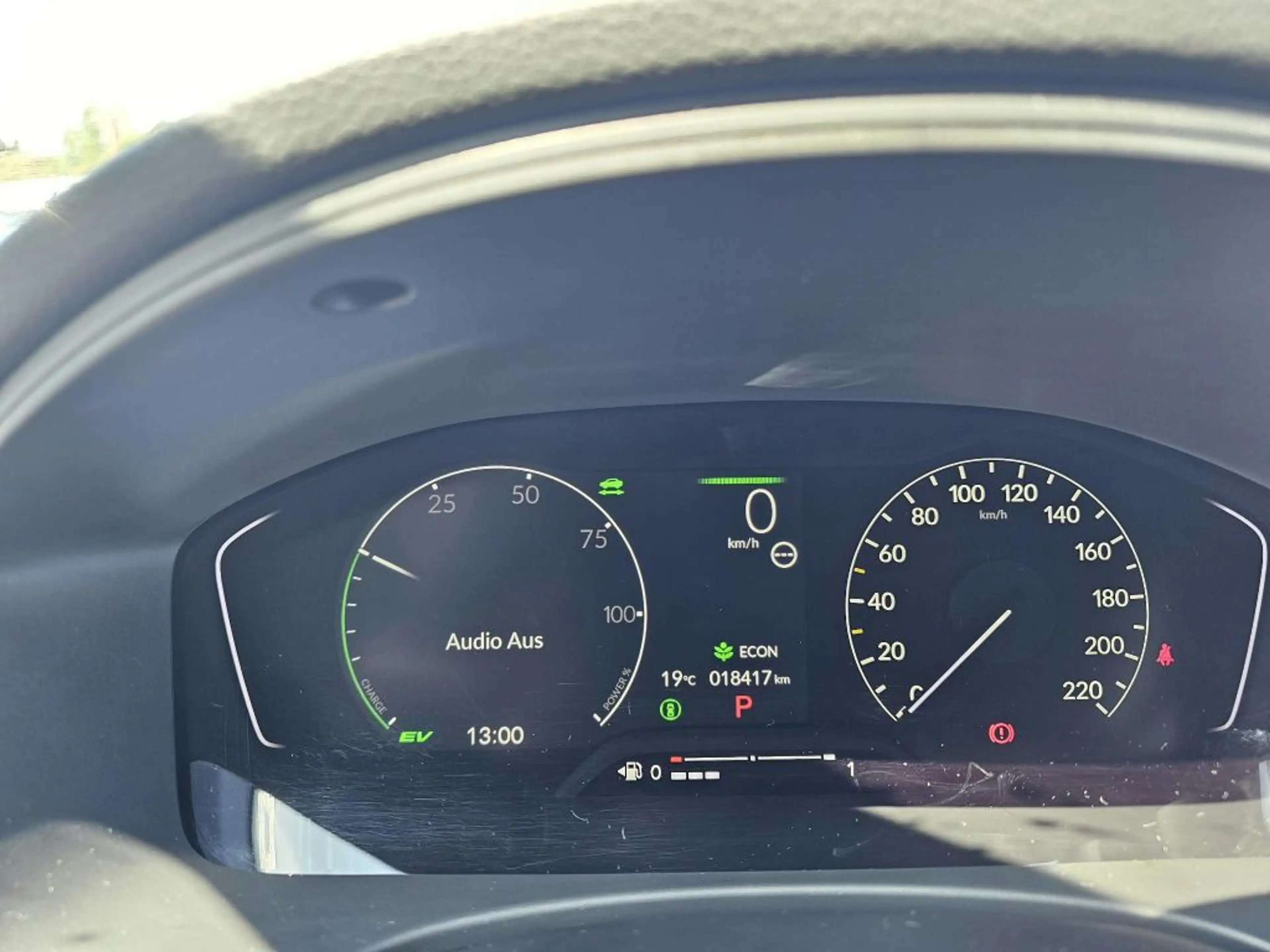 Honda Civic e:HEV 2.0 i-MMD Hybrid Sport — photo 10