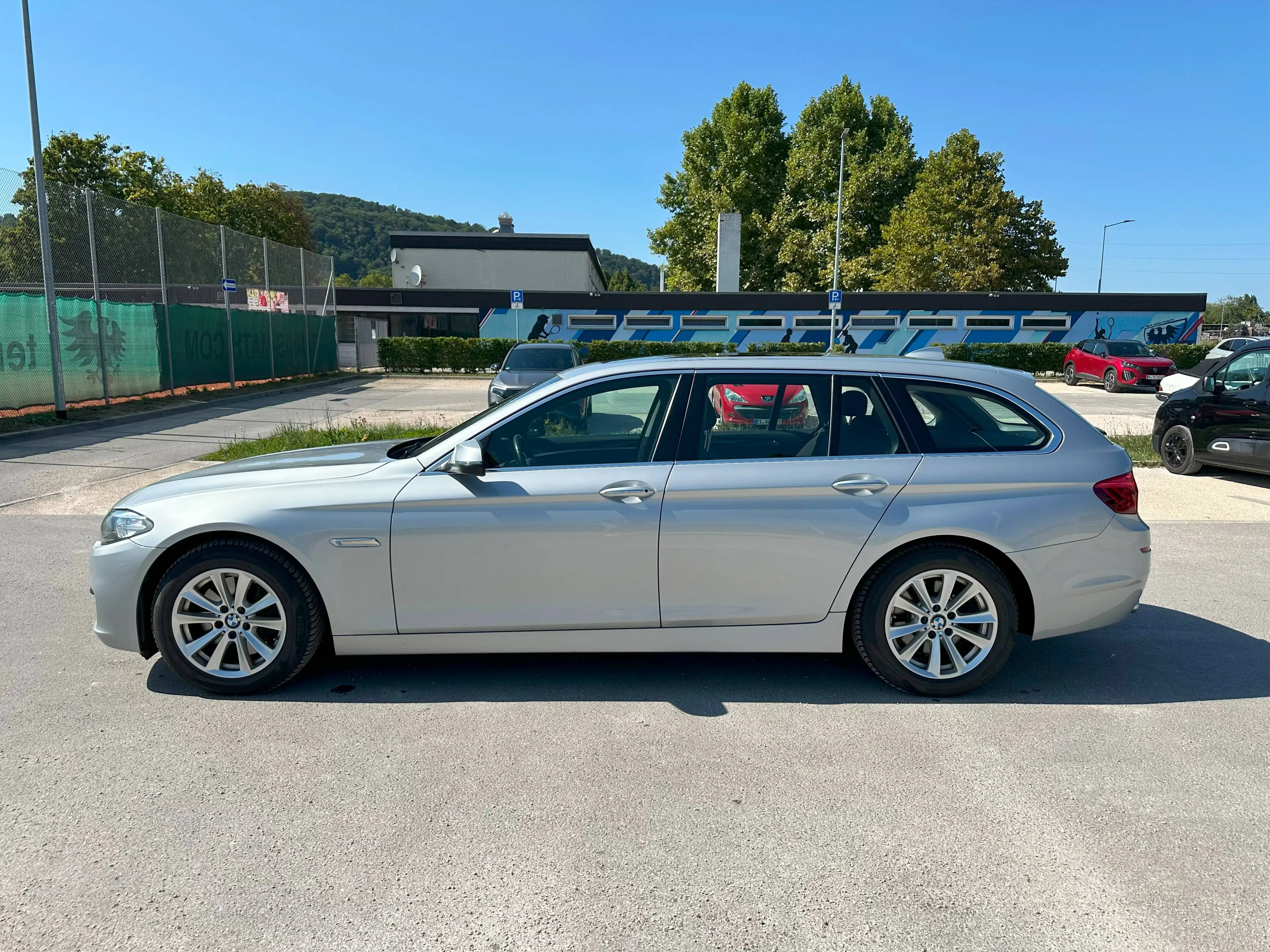 BMW 525 525d xDrive Navi Pano Head-Up Abst.Tempomat — photo 2