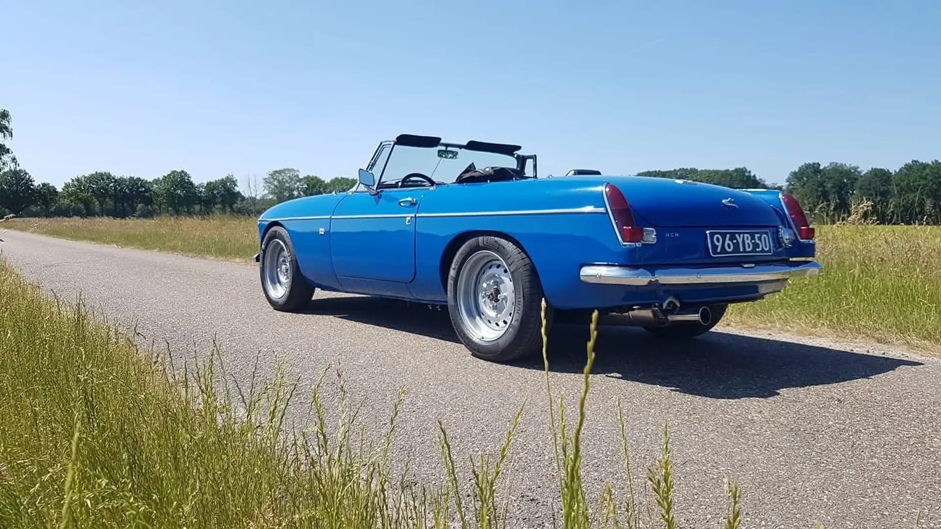 MG V8 3.5 Tuned one off Синій - 1