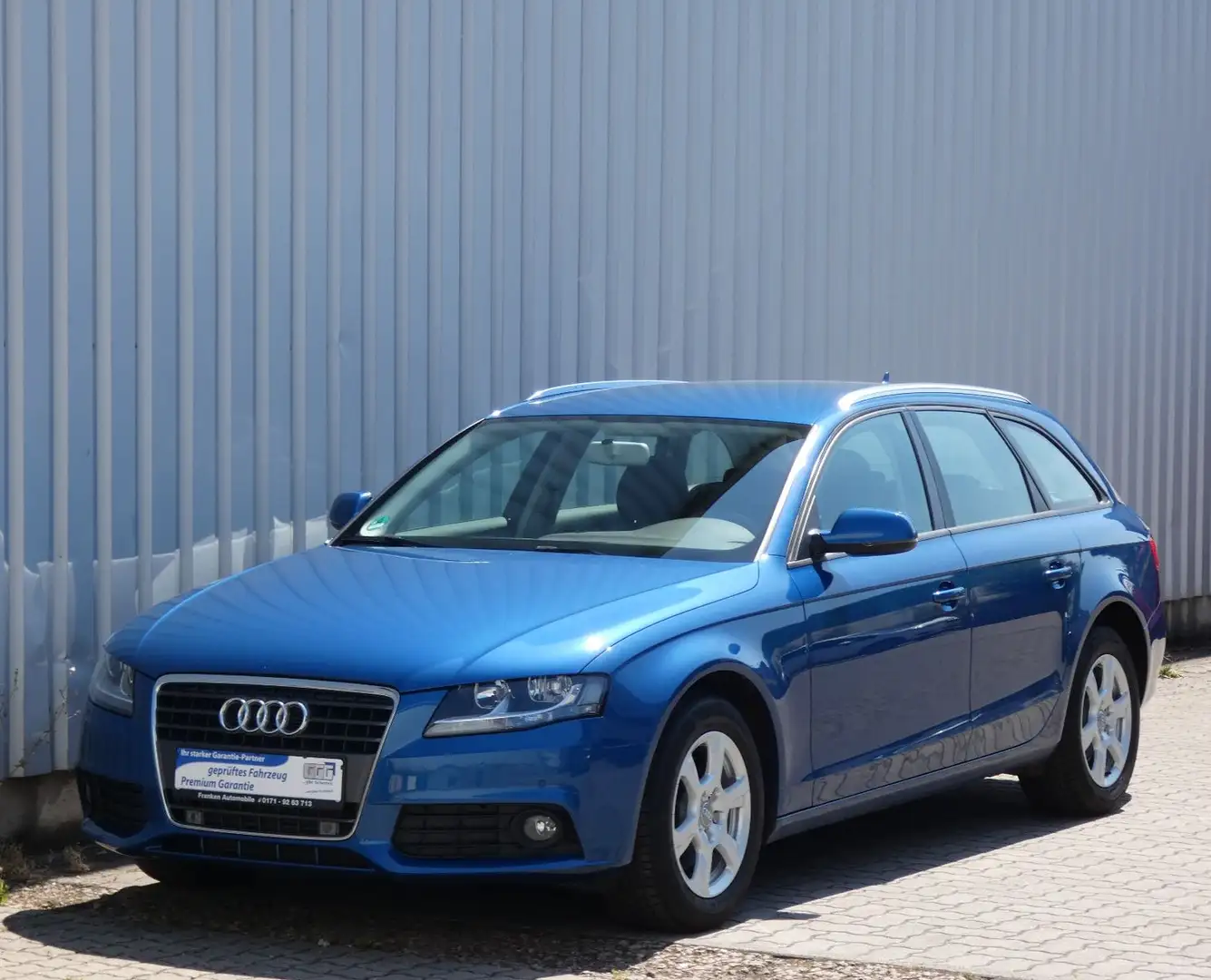 Audi A4 Avant Attraction-Klima-PDC-AHK-SH-Alu Blau - 1