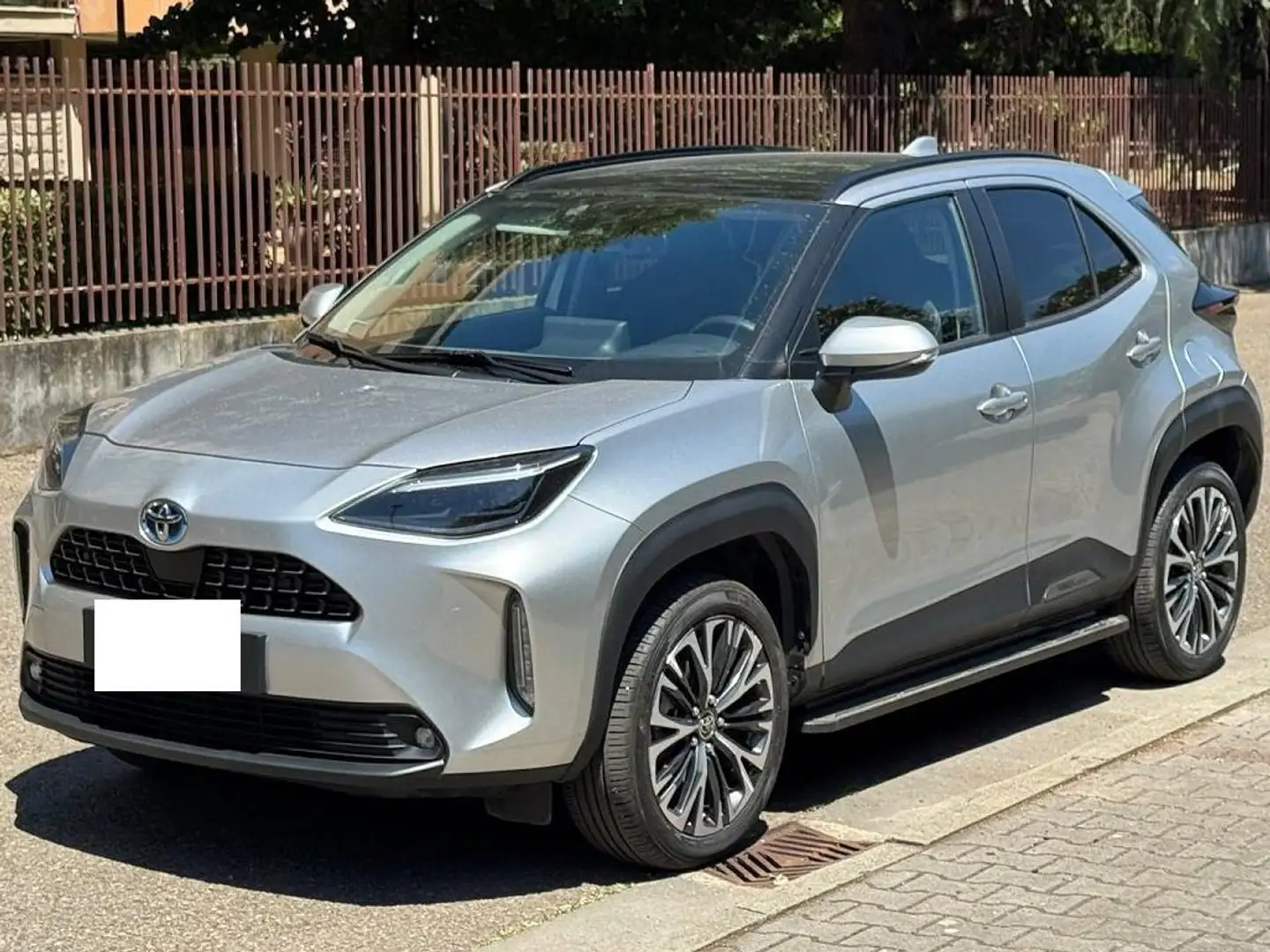 Toyota Yaris Cross Yaris Cross 1.5h LOUNGE - 1