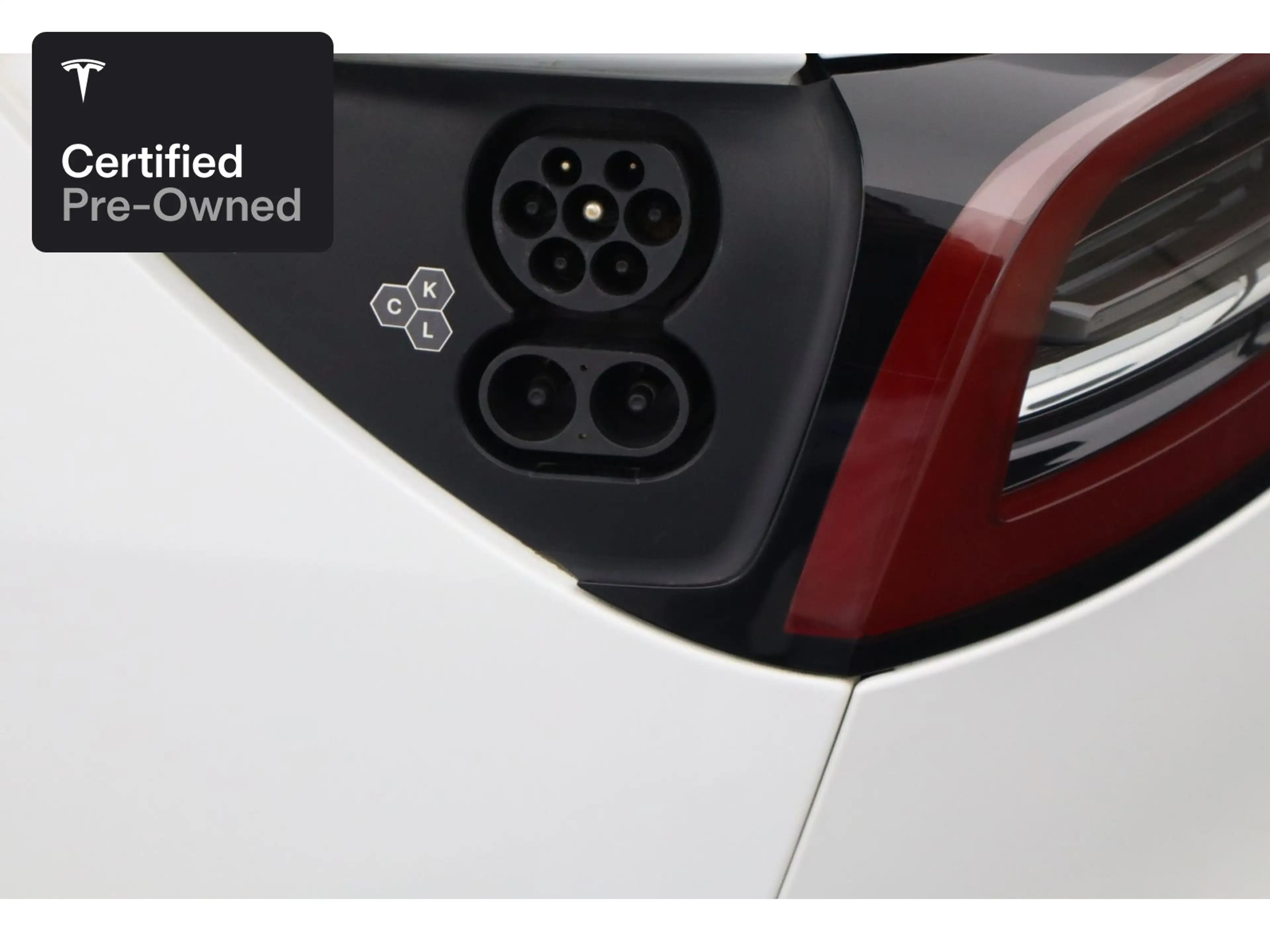 Tesla Model Y Rear-Wheel Drive "Certified Pre-Owned" — photo 13