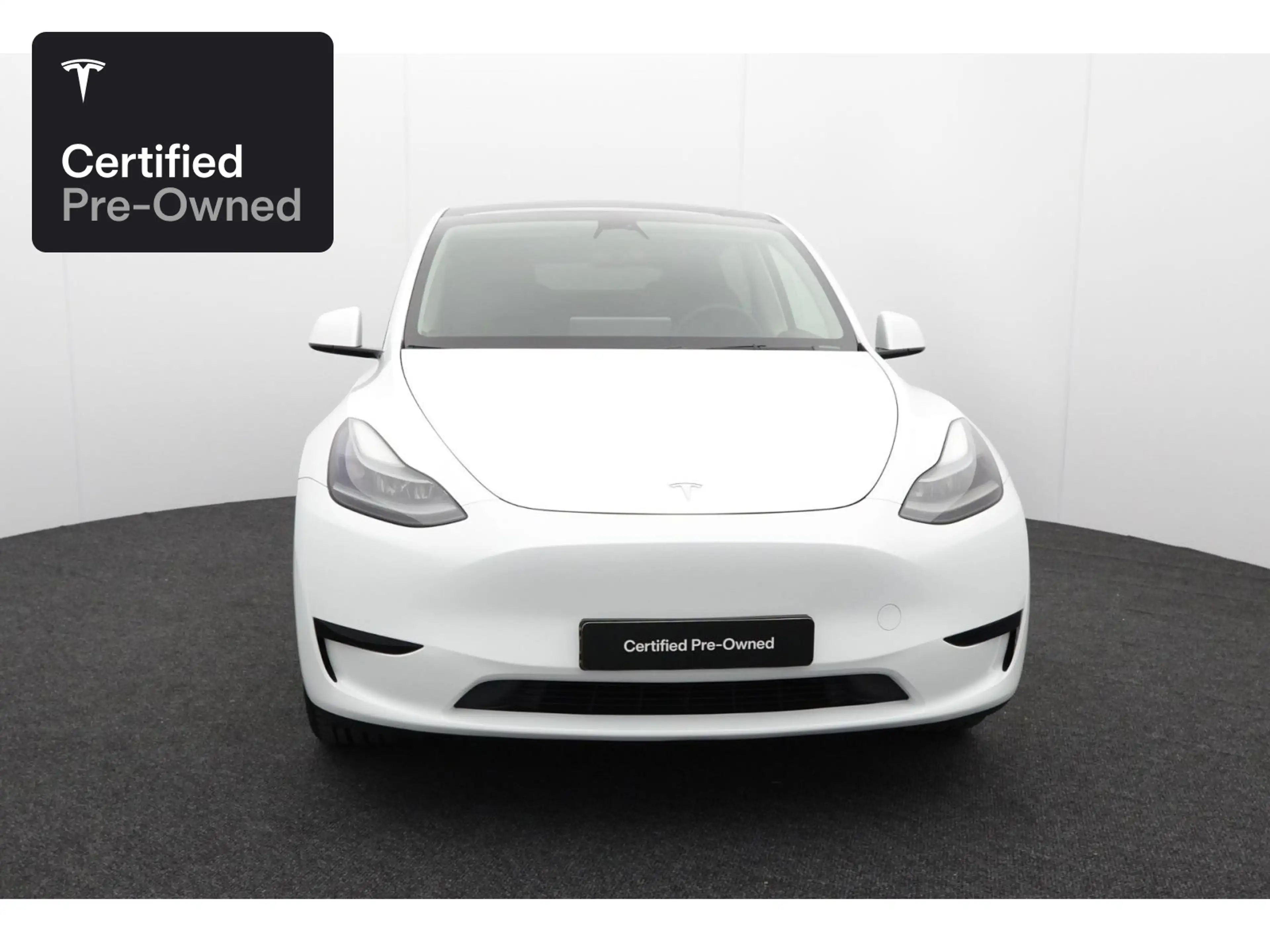 Tesla Model Y Rear-Wheel Drive "Certified Pre-Owned" — photo 4