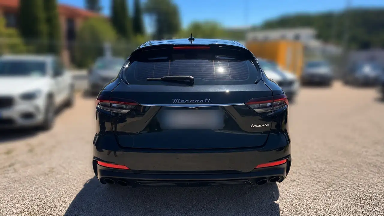 Maserati Levante 2021