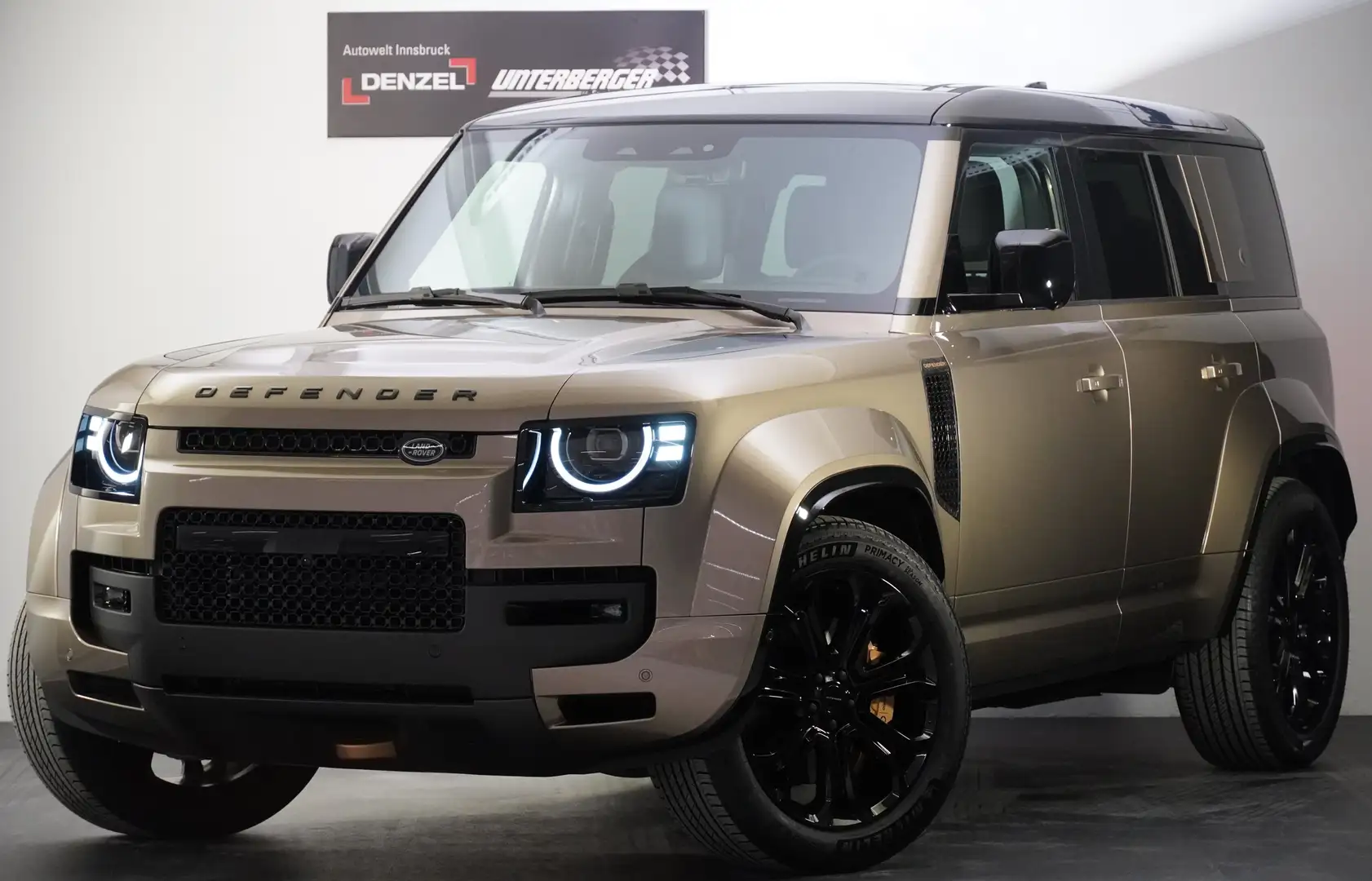 Land Rover Defender Defender 4.4 V8 OCTA Schwarz - 1