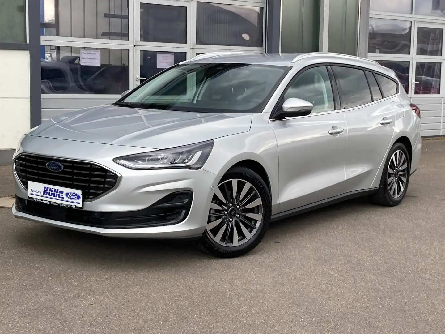 Ford Focus Turnier Titanium X Head-up Displ. Elektr. Heckl. Silber - 1