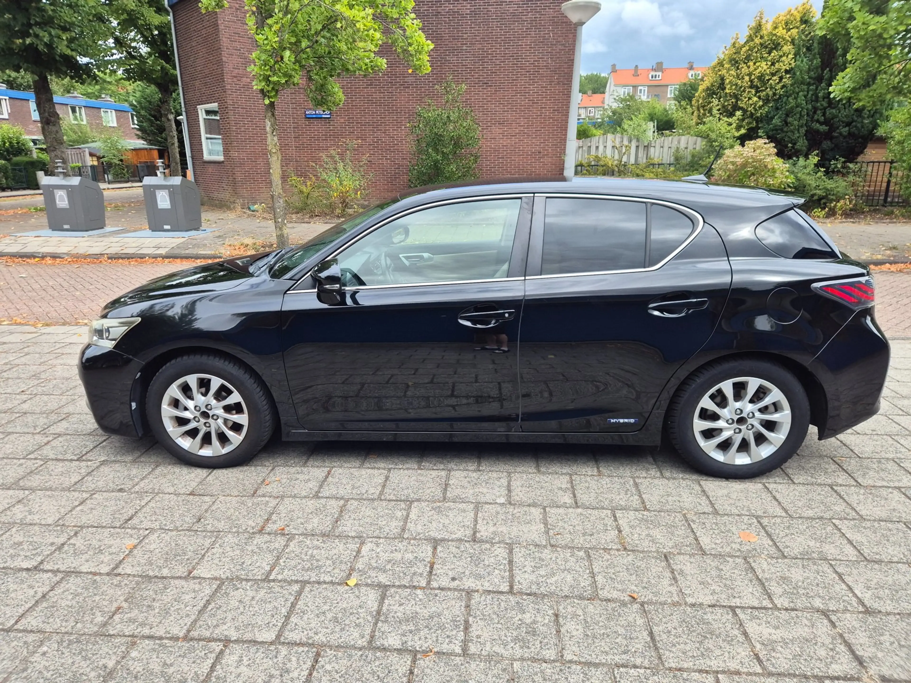 Lexus CT 200h Hybrid — photo 10