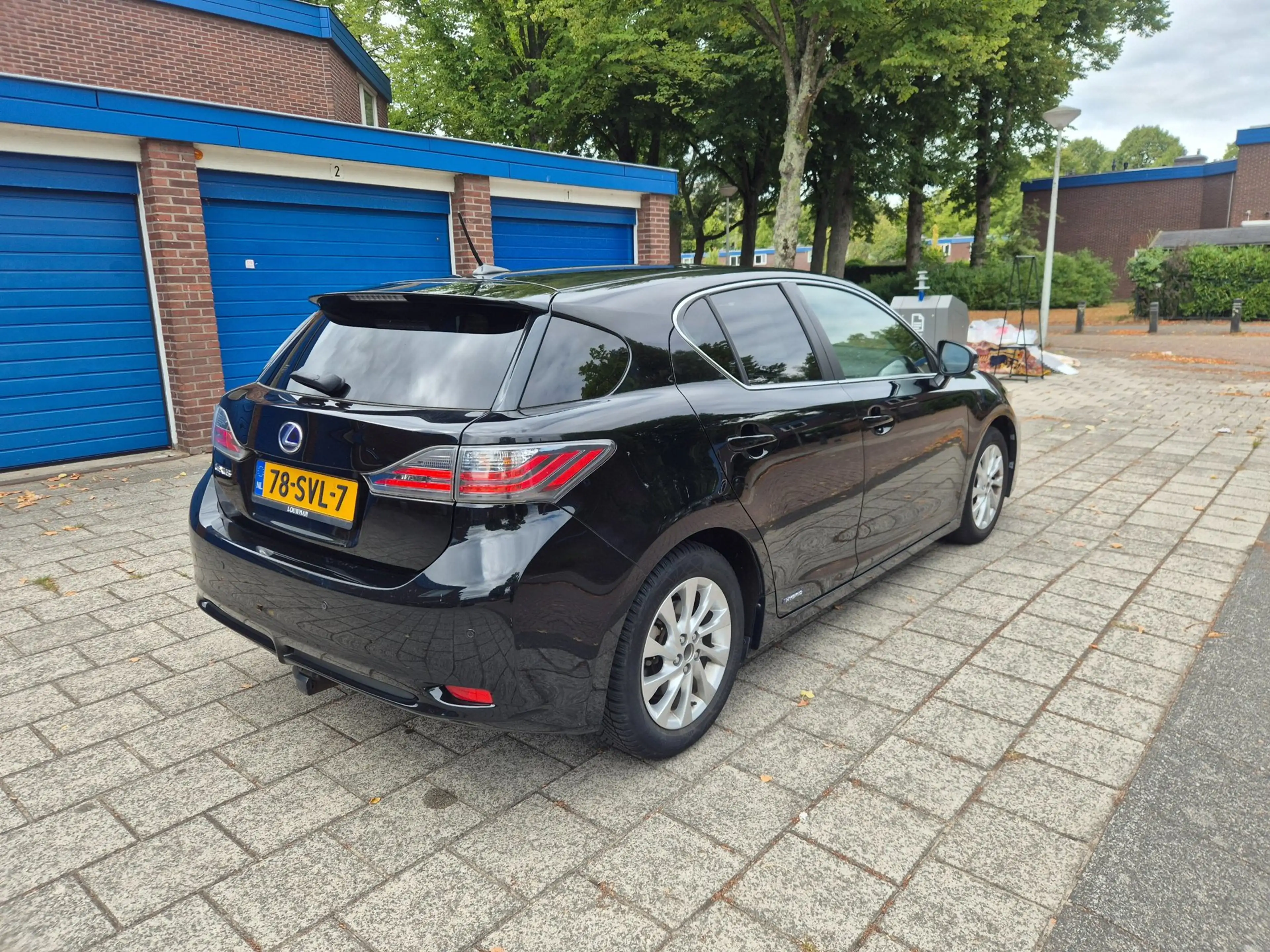 Lexus CT 200h Hybrid — photo 7