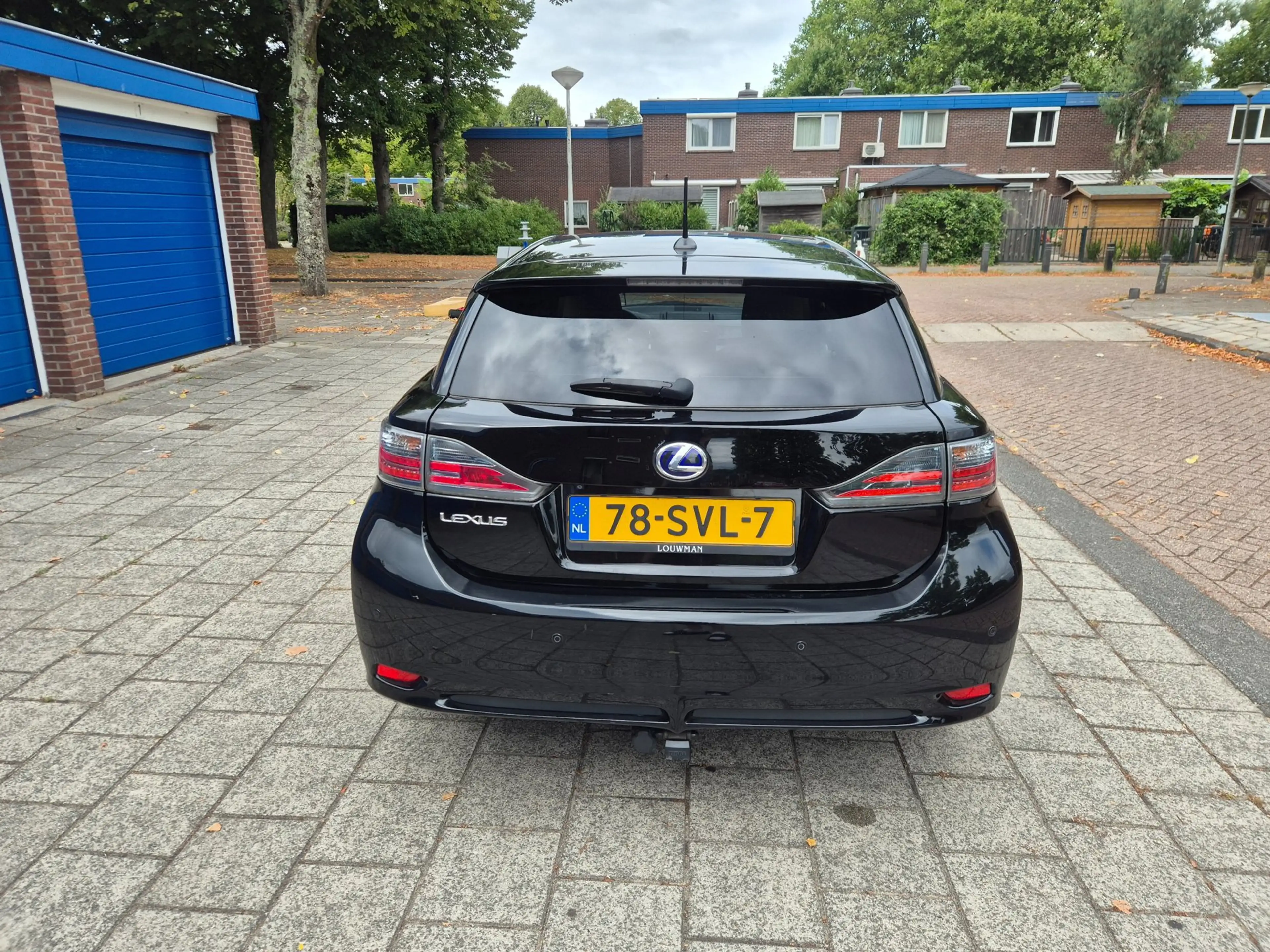 Lexus CT 200h Hybrid — photo 8