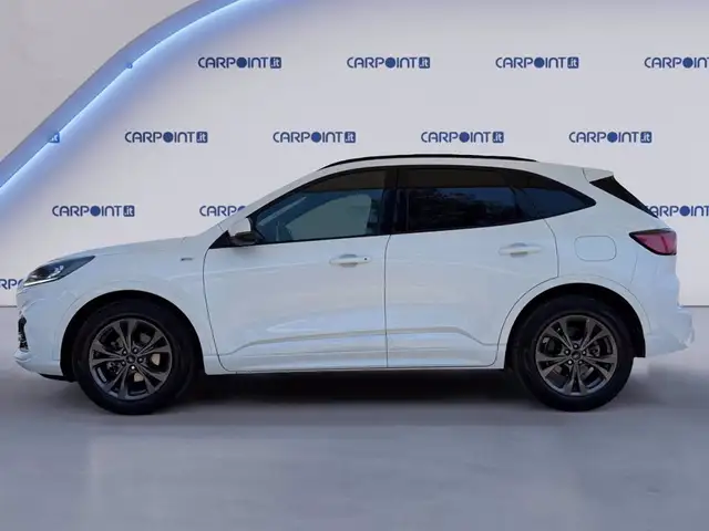 Ford Kuga view 3