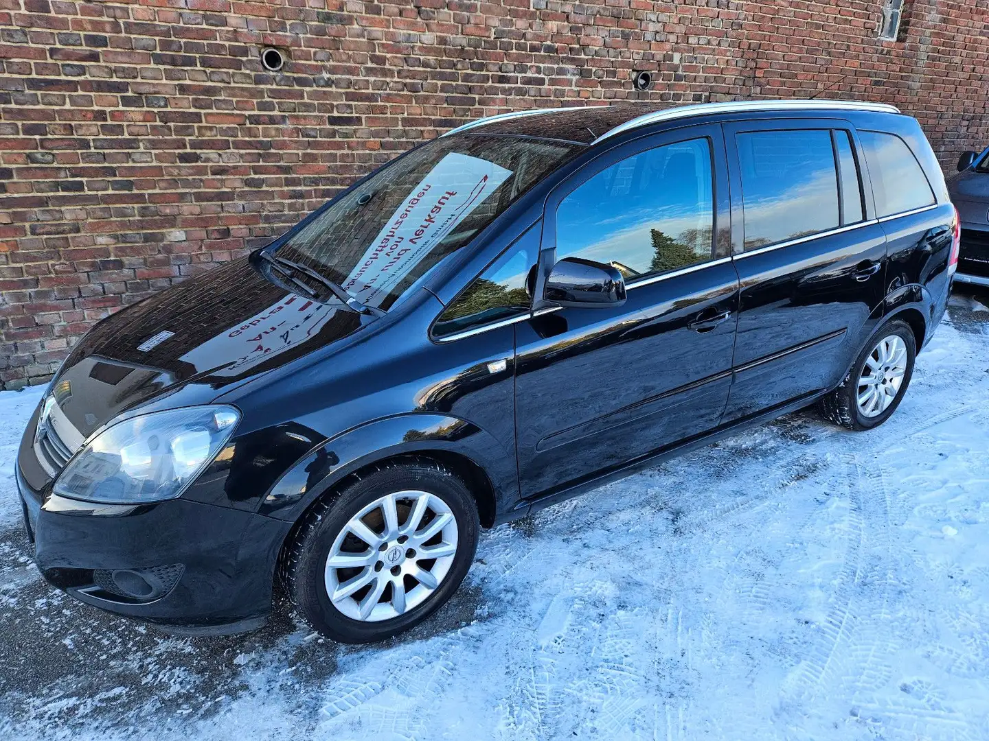 Opel Zafira B Design Edition Schwarz - 1
