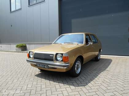 Mazda 323 1.3 5-Deurs (FA4) In zeer nette staat!!! 1977