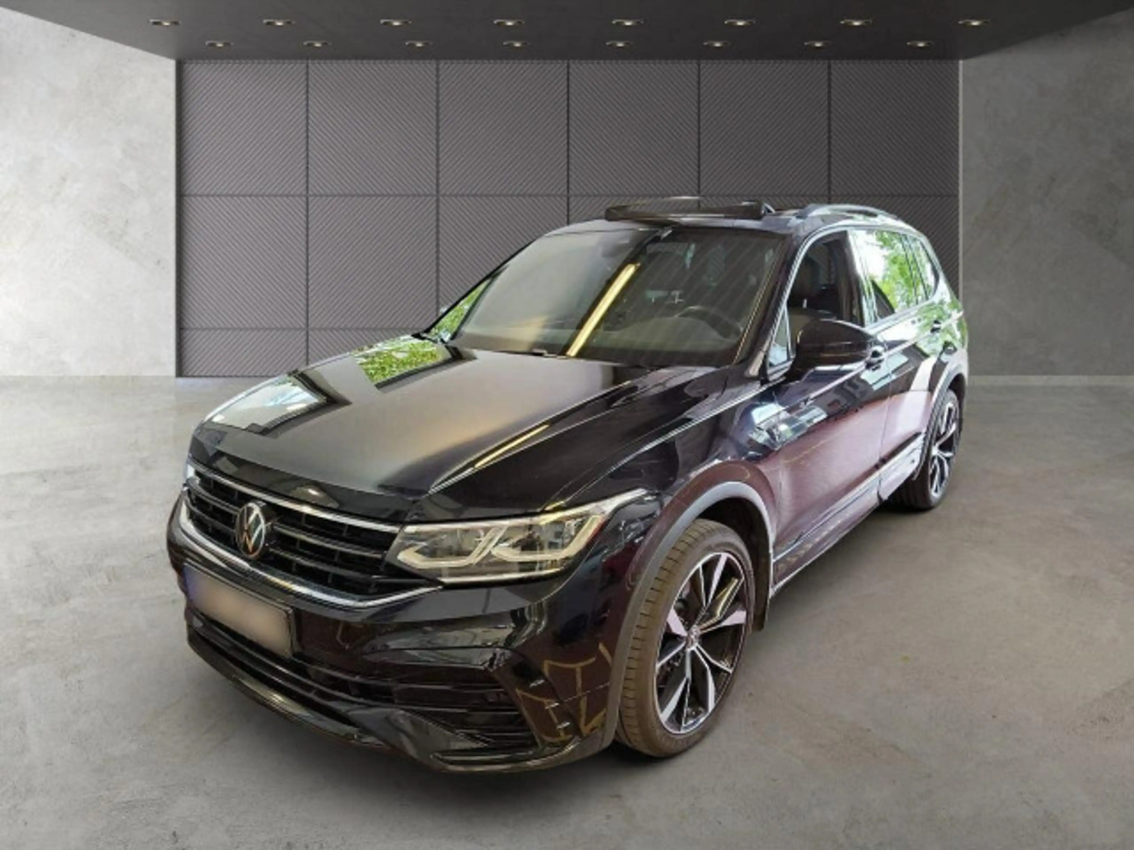 Volkswagen Tiguan Allspace R-Line 2.0TDI 7Sitz AHK RFK PANO — photo 2