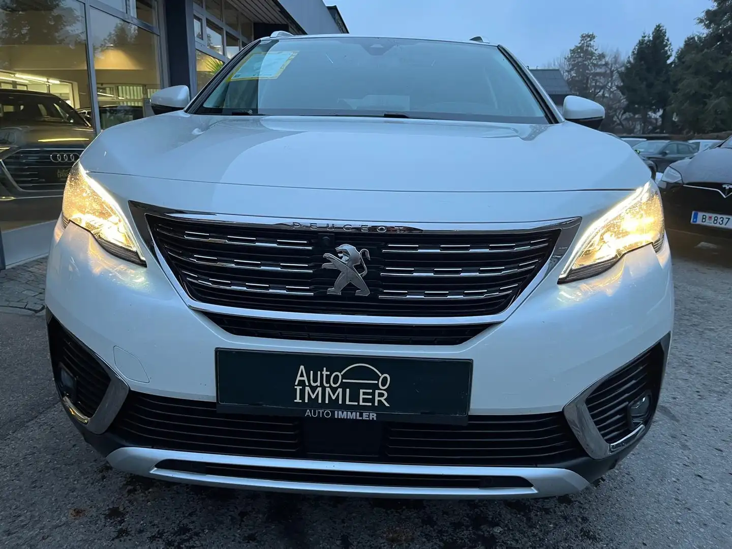 Peugeot 5008 Allure*PANORAMA*NAVI*19" ALU*SH*1.HD* Weiß - 2