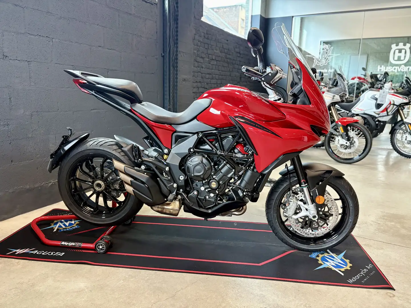 MV Agusta Turismo Veloce 800 R - Neuve en prix promo - reprise possible Rood - 2