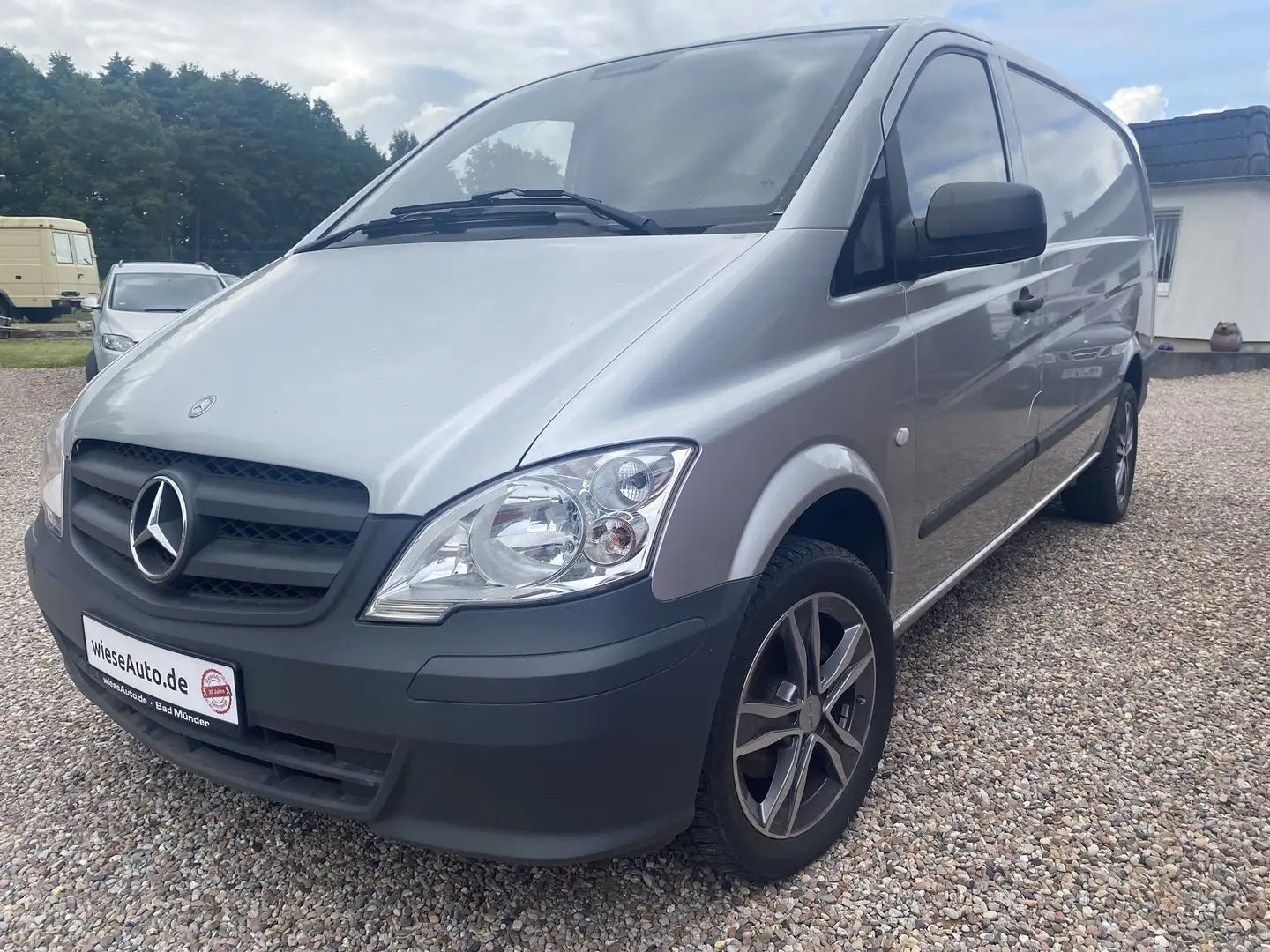 Mercedes-Benz Vito Kasten Argent - 1