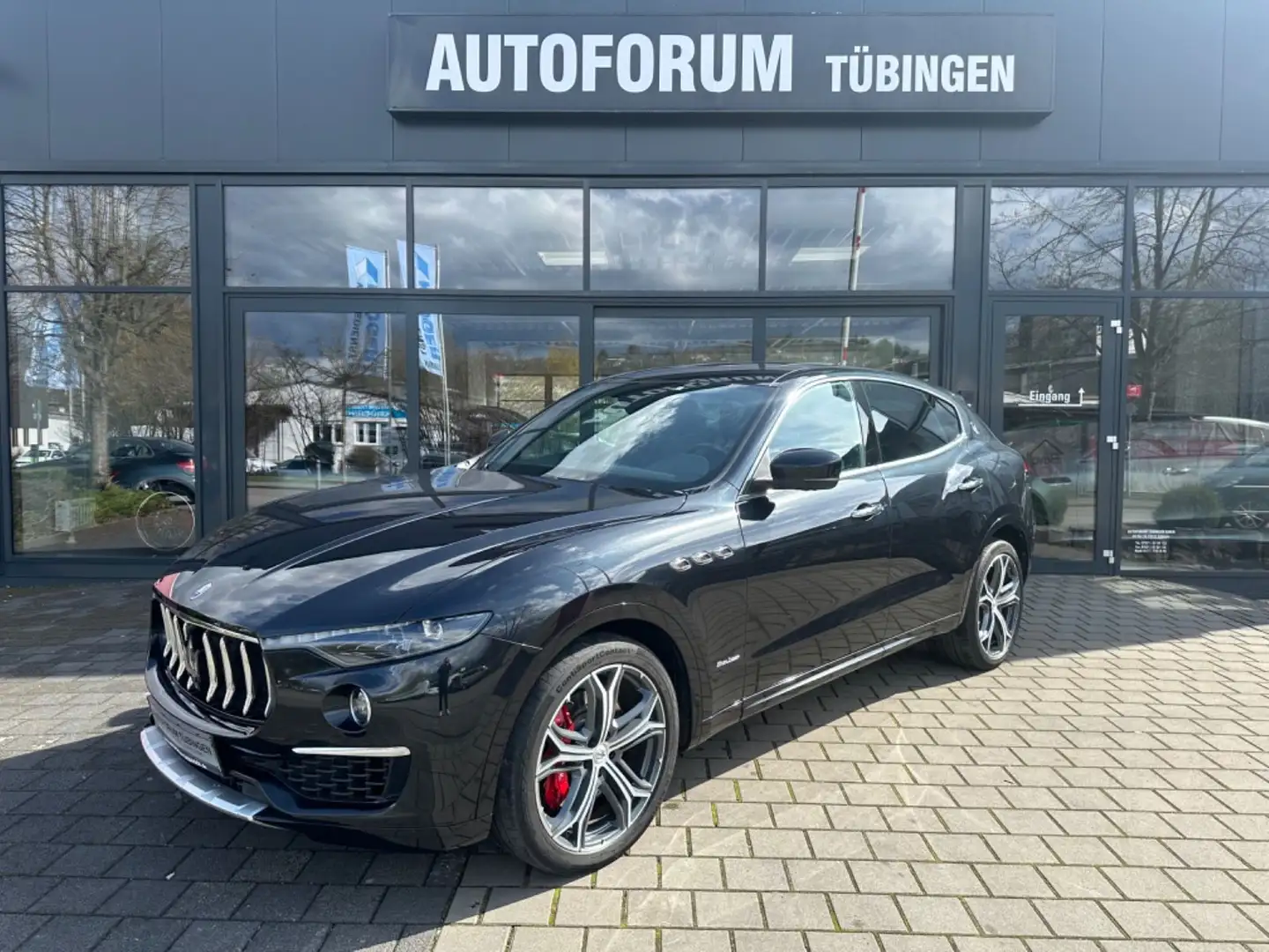 Maserati Levante S Q4 GRANLUSSO*AHK*PANO*WINTER*SOFTCLOSE Schwarz - 1