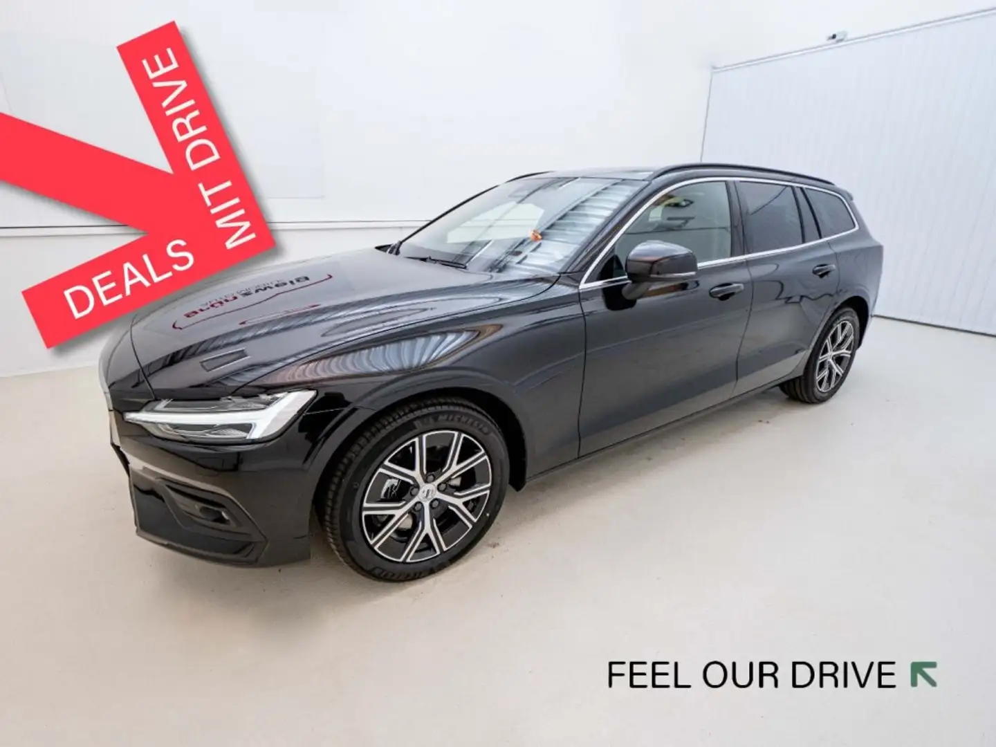 Volvo V60 Recharge Core, T6 AWD Plug-in Hybrid, Elektrisch/B Schwarz - 1