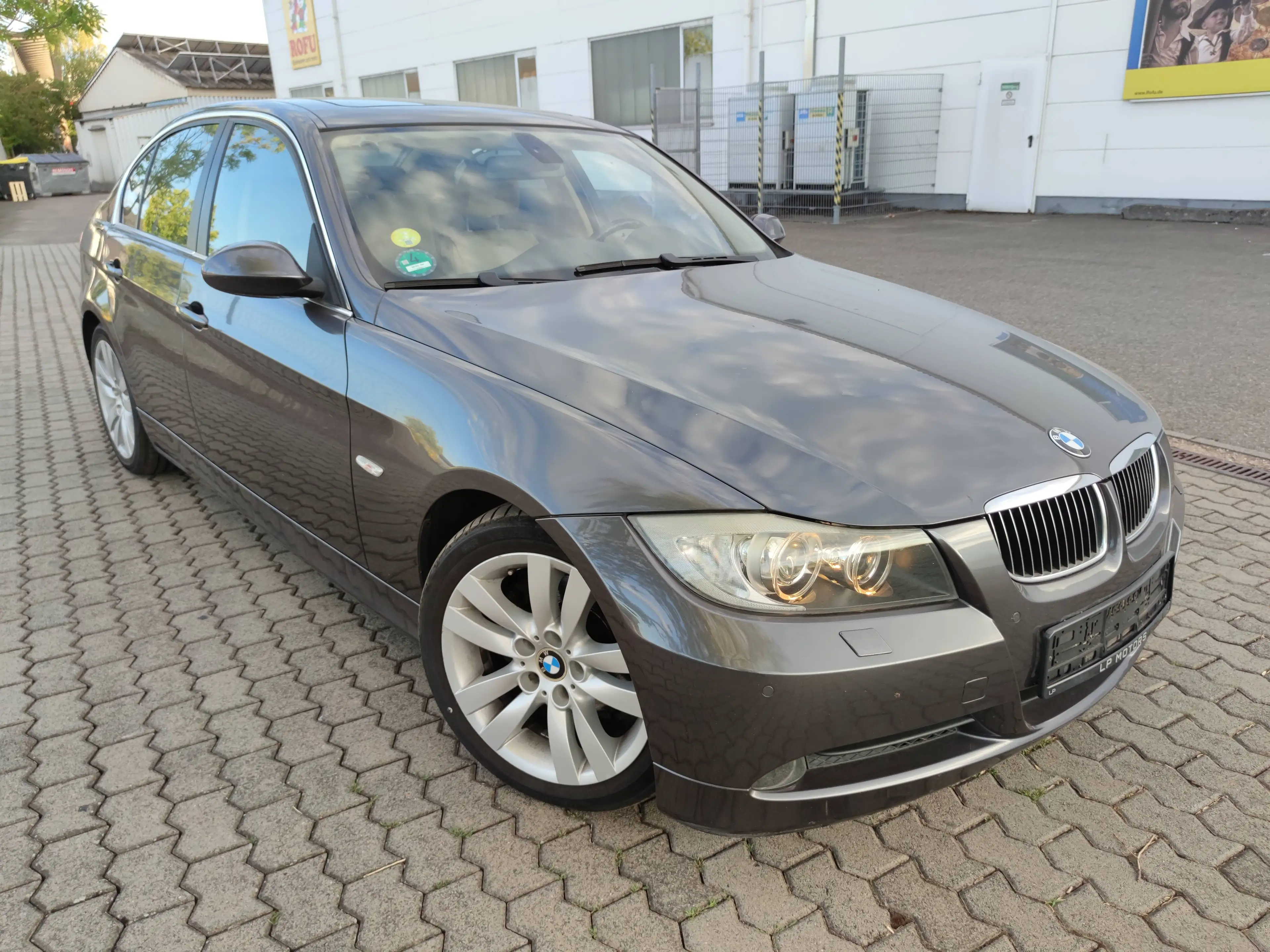 BMW 325 325 i Automatik Ledersitze Sport — photo 2