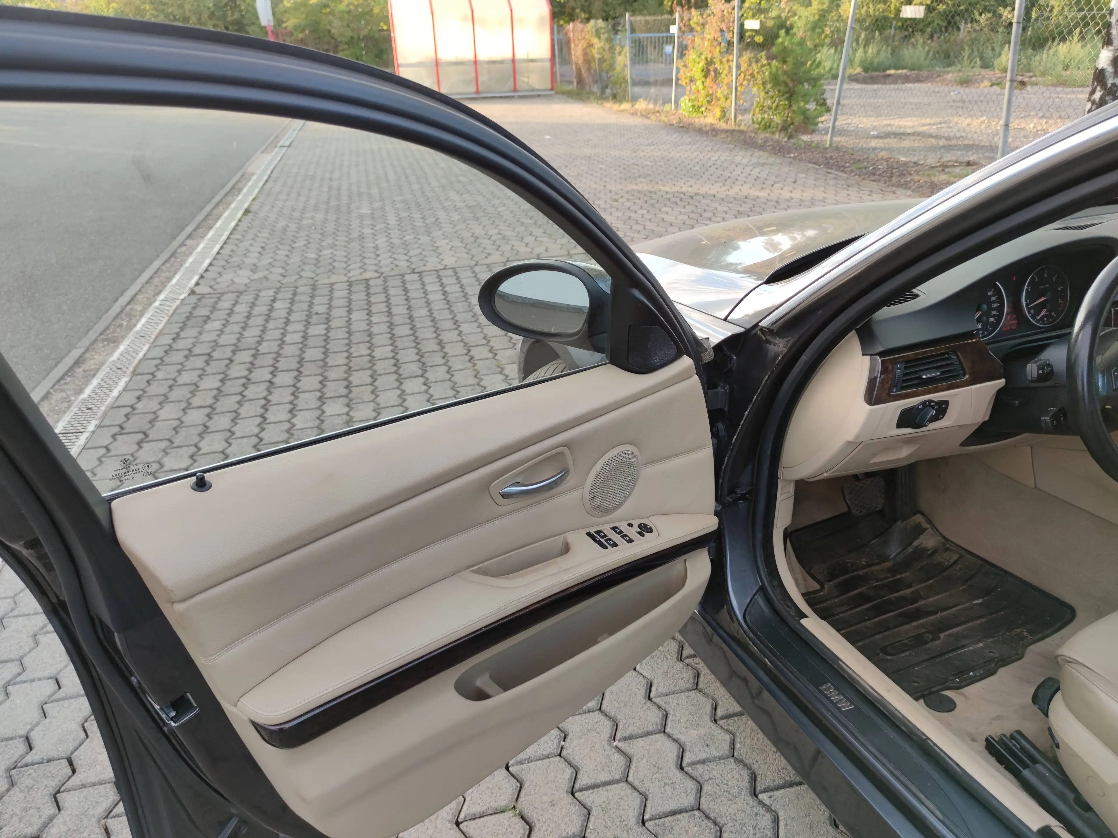 BMW 325 325 i Automatik Ledersitze Sport — photo 9