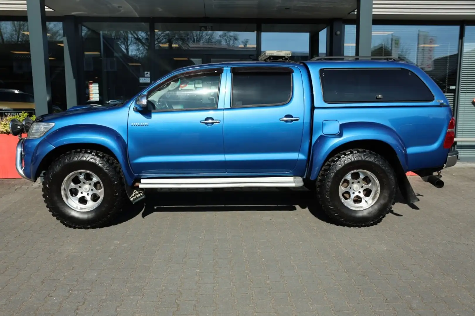 Toyota Hilux 3.0 D-4D D.C. *ARCTIC TRUCKS* A/T 5 SITZ 4WD Azul - 2