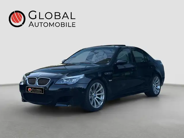 BMW M5 E60°V10°PANO°MEM°ST-HT°HI-FI°PDC°XENON°
