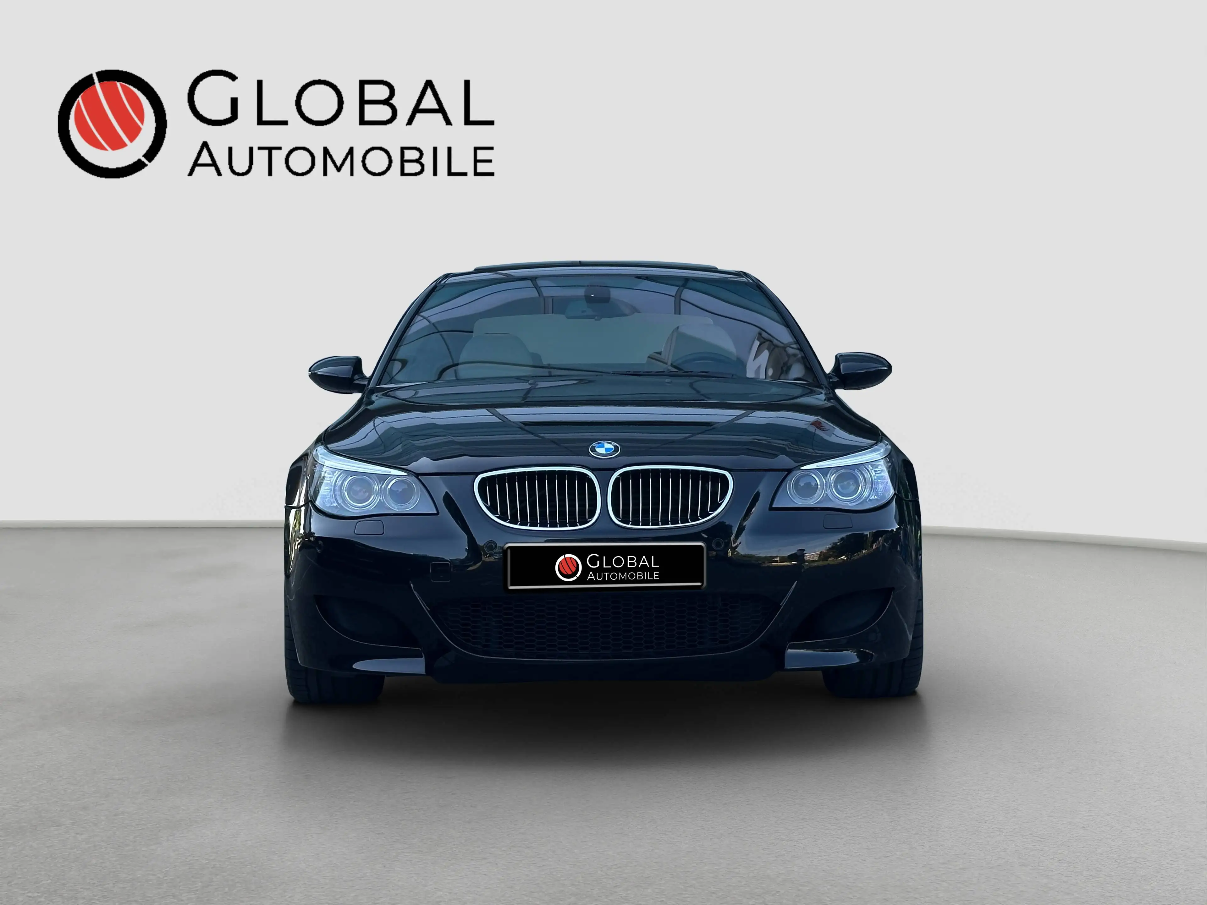 BMW M5 E60°V10°PANO°MEM°ST-HT°HI-FI°PDC°XENON° — photo 3