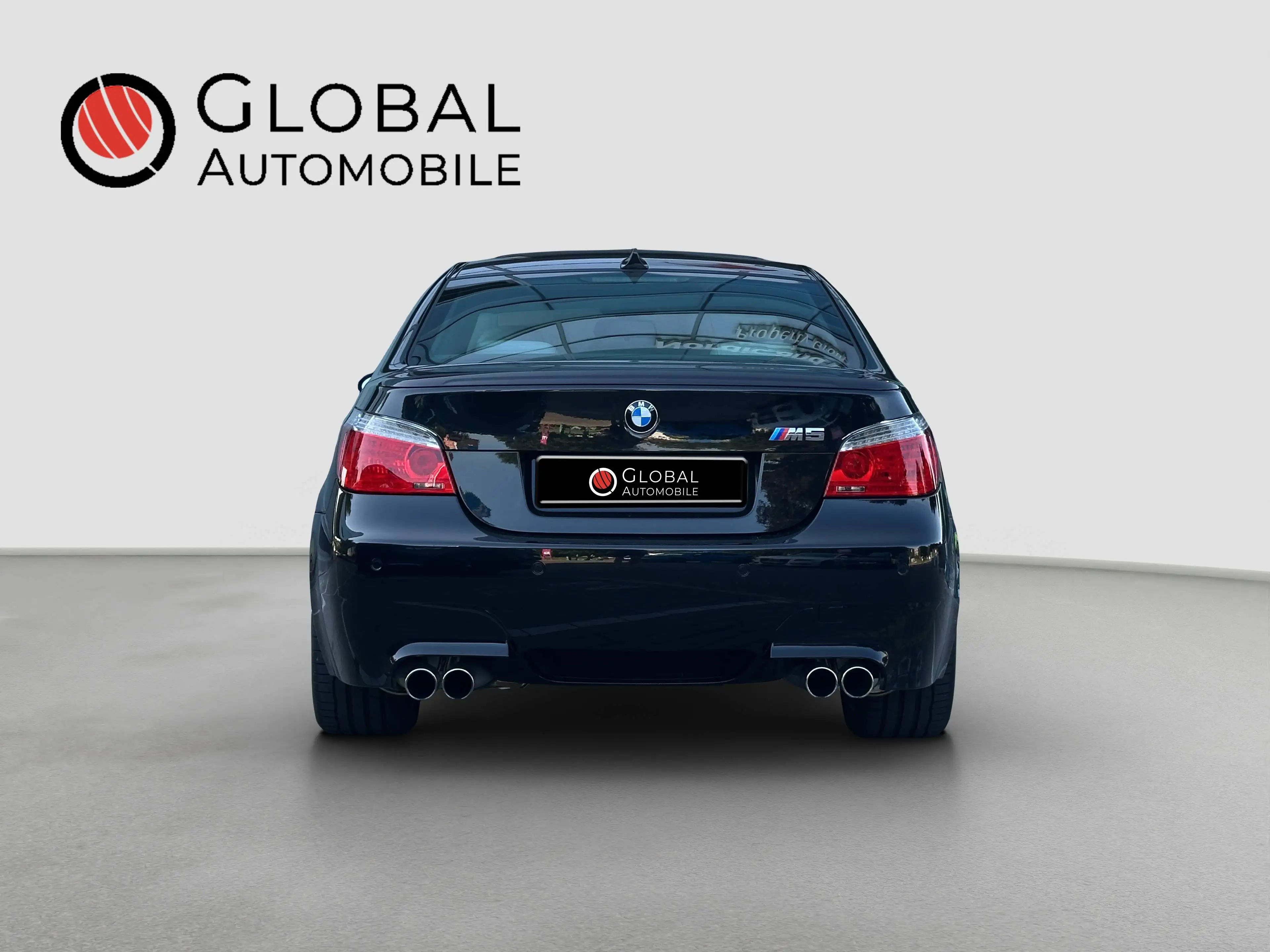 BMW M5 E60°V10°PANO°MEM°ST-HT°HI-FI°PDC°XENON° — photo 4