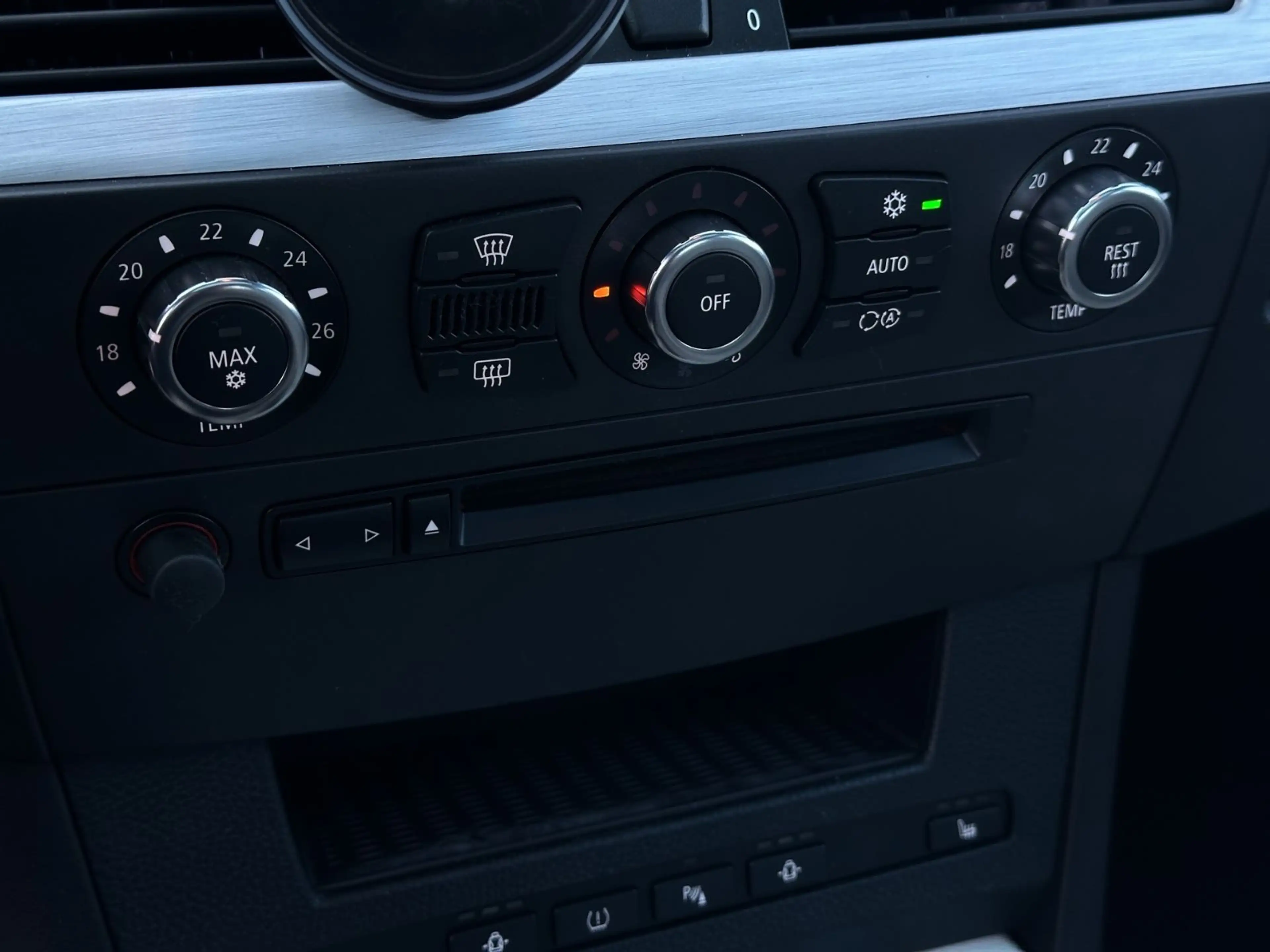 BMW M5 E60°V10°PANO°MEM°ST-HT°HI-FI°PDC°XENON° — photo 12
