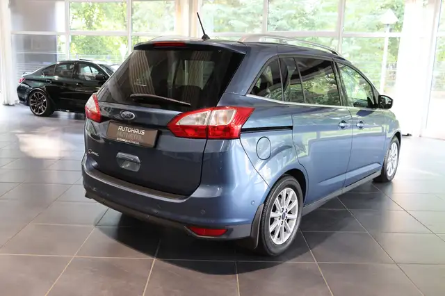Ford Grand C-Max view 6